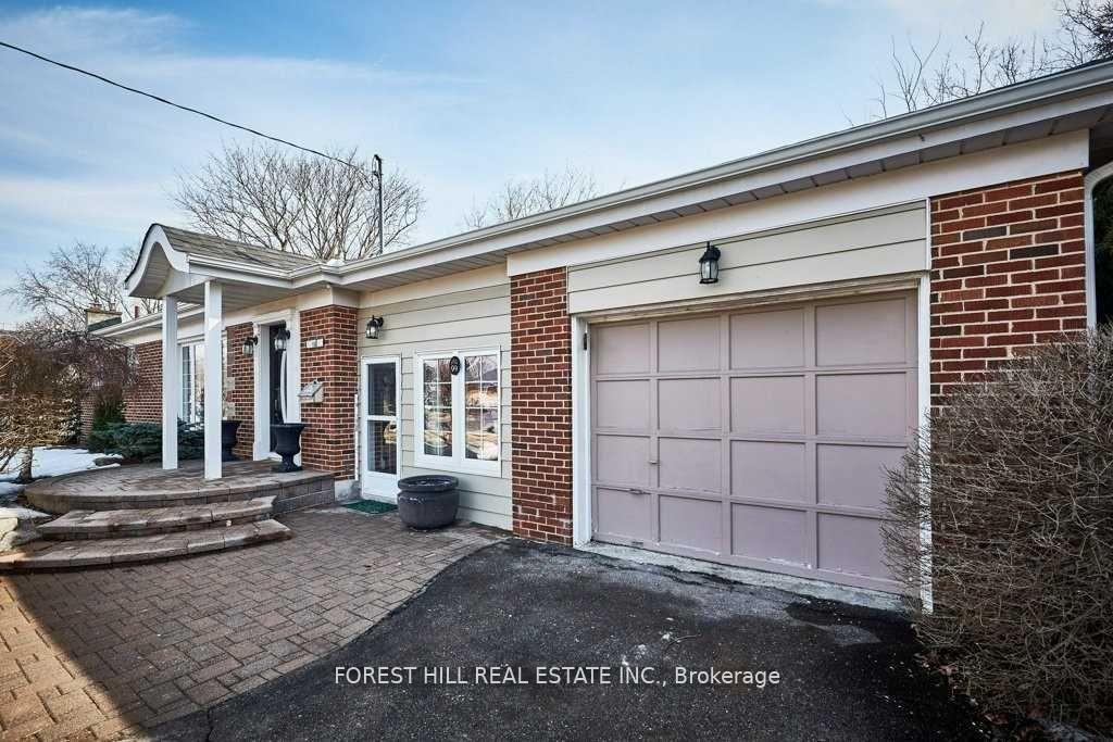 Photo 2 of 99 Switzer Drive, Oshawa, Centennial — HOMEH