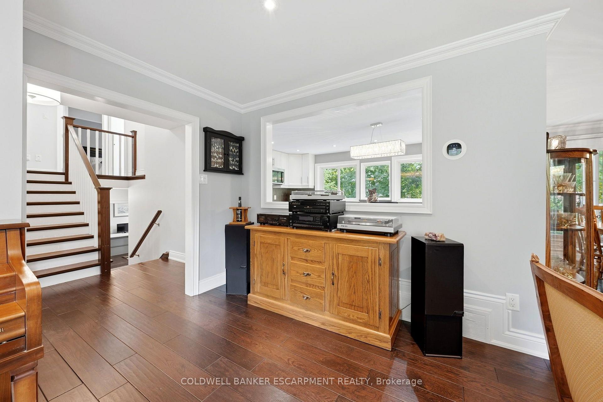 Photo 14 of 20 Princess Anne Drive, Halton Hills, Georgetown — HOMEH