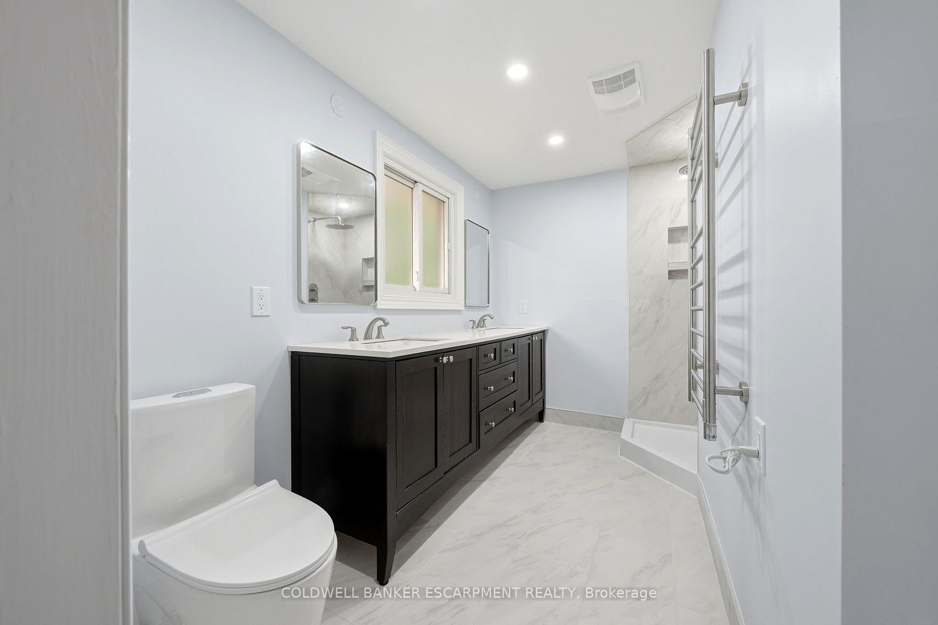 Photo 19 of 20 Princess Anne Drive, Halton Hills, Georgetown — HOMEH
