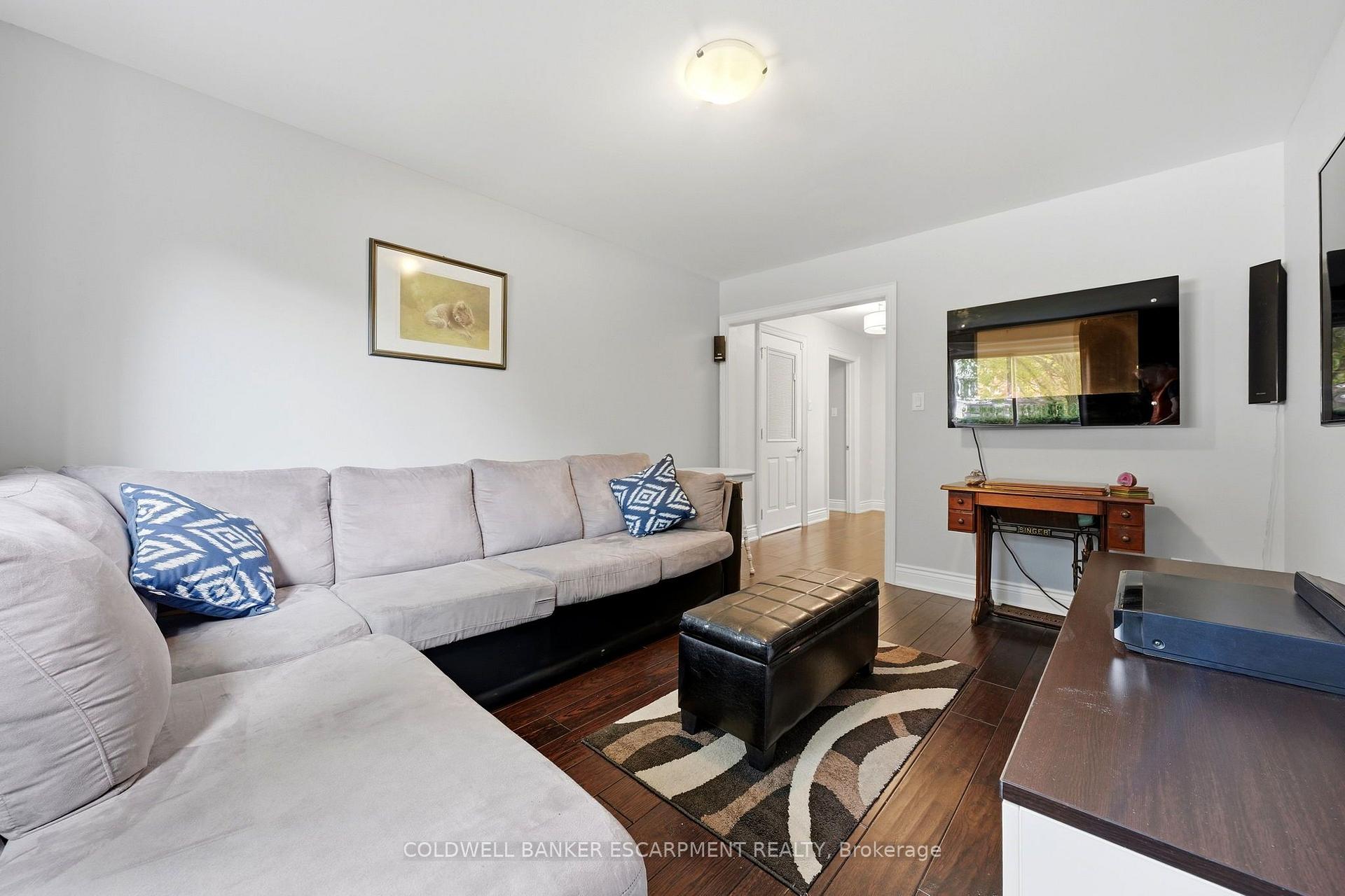 Photo 27 of 20 Princess Anne Drive, Halton Hills, Georgetown — HOMEH
