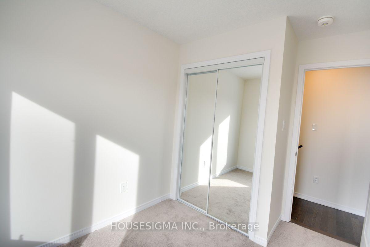 Photo 12 of 65 Holder Drive, Brantford, Empire South — HOMEH