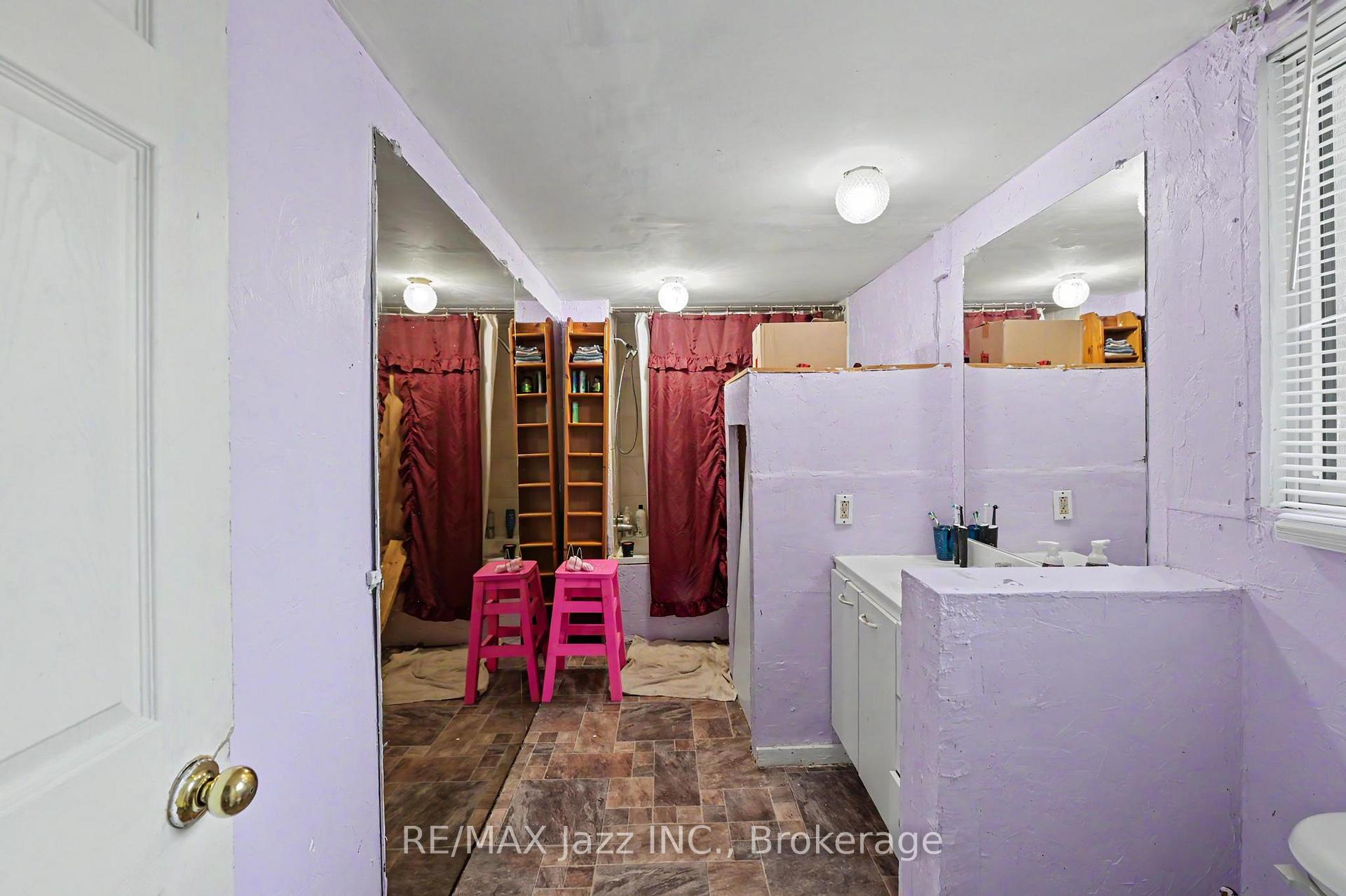 Photo 11 of 4 Hubbard Street, Georgina, Pefferlaw — HOMEH