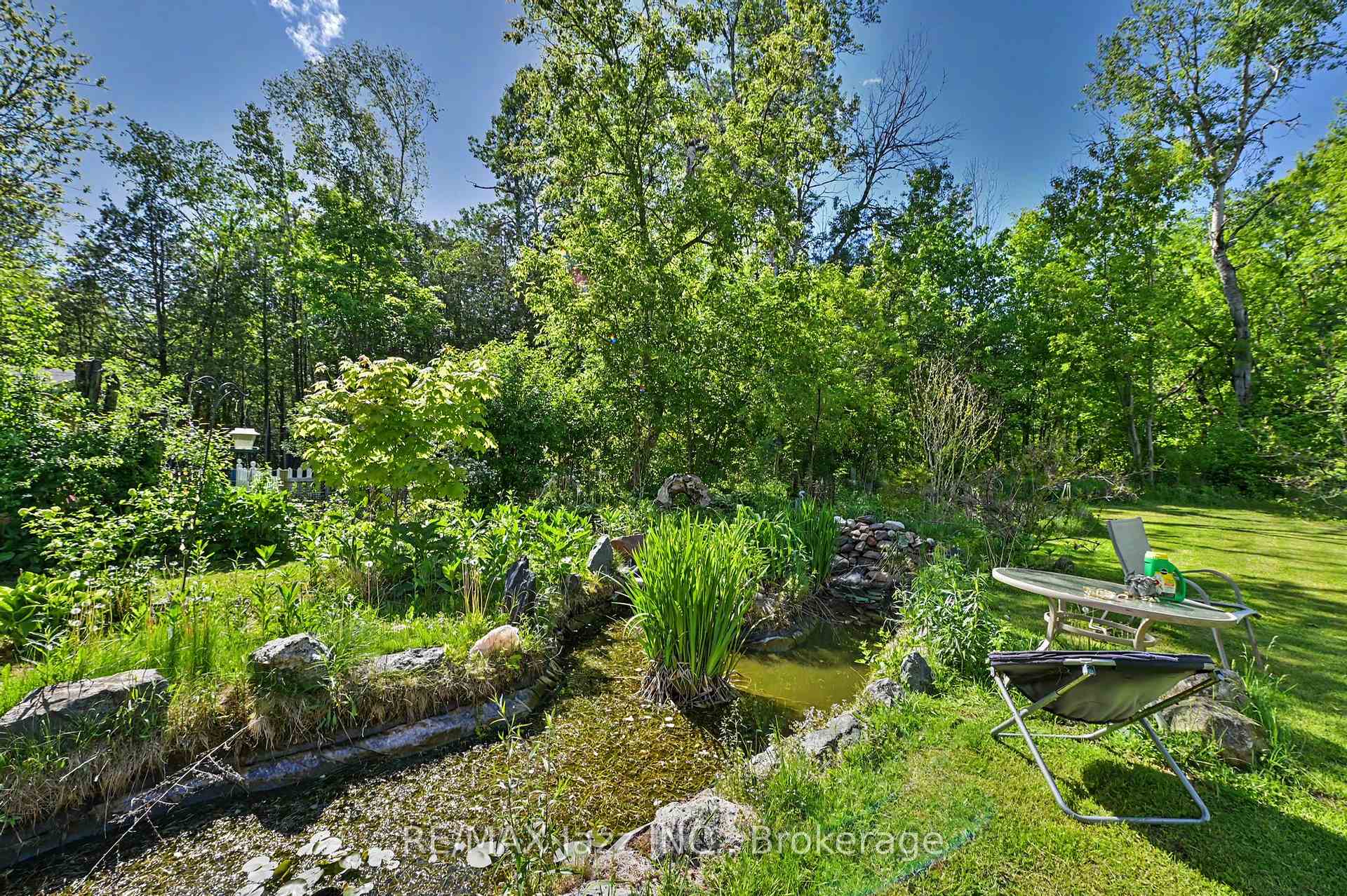 Photo 24 of 4 Hubbard Street, Georgina, Pefferlaw — HOMEH