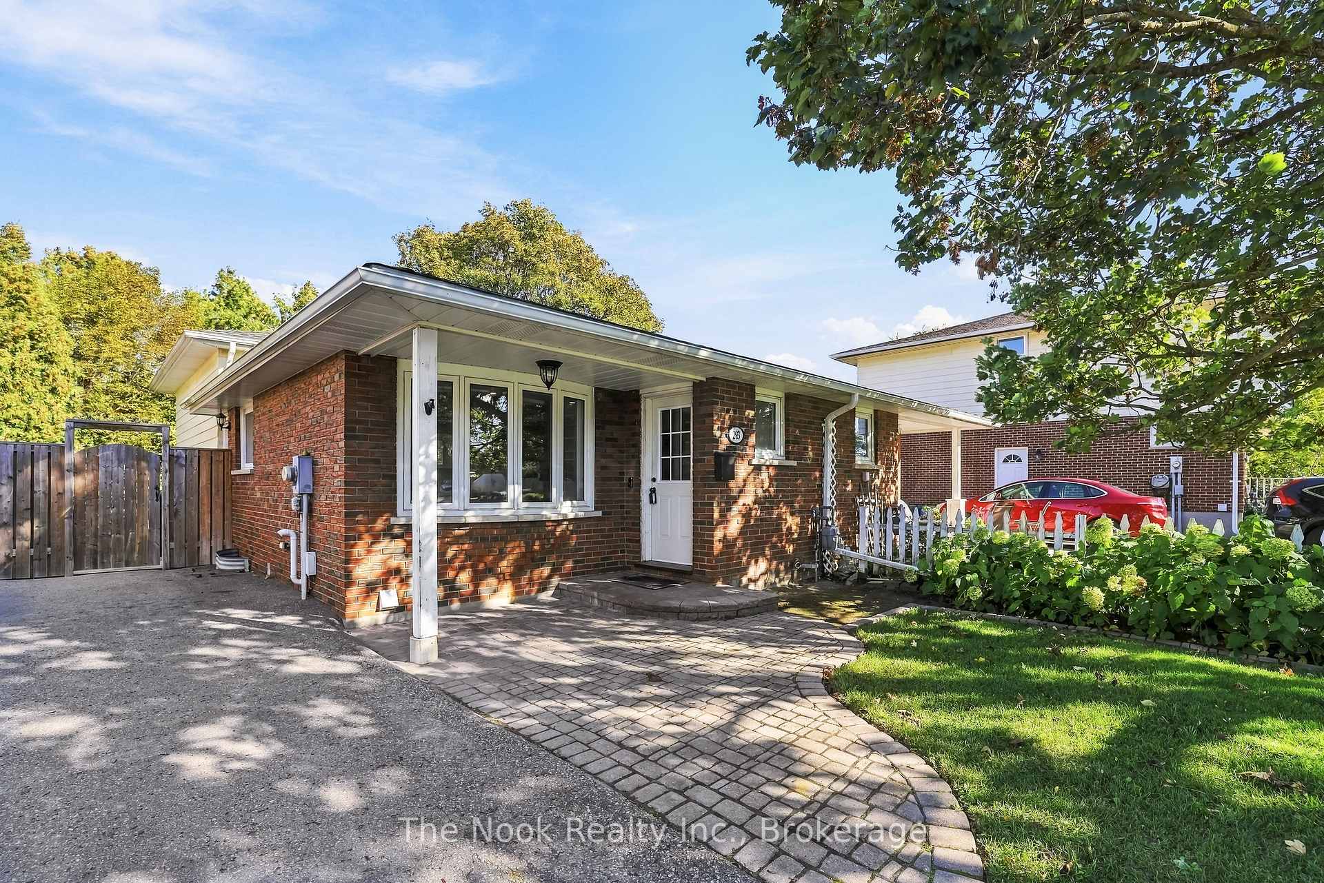 Photo of 293 Brighton Court