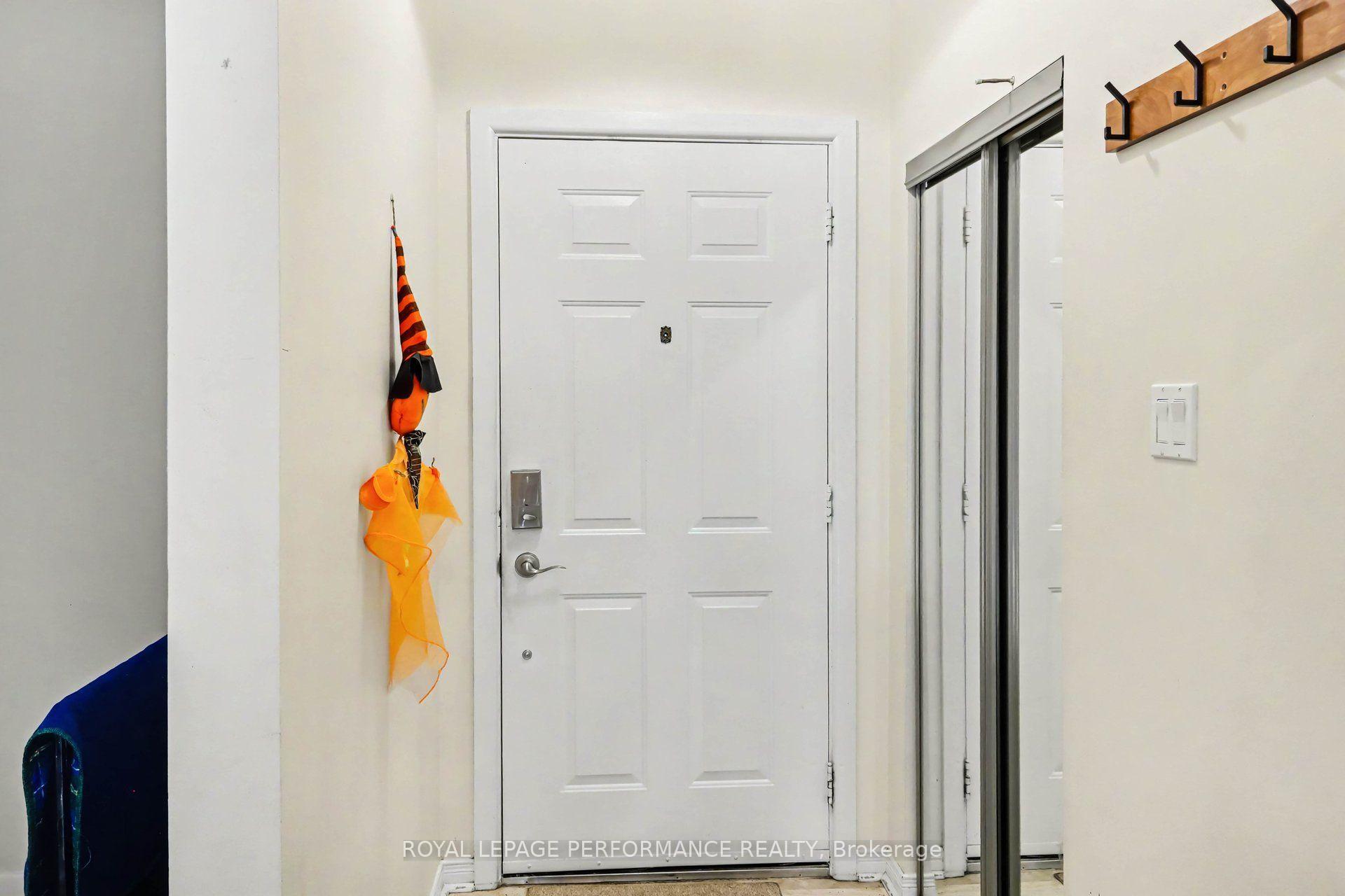 Photo 5 of 21 Pulford Crescent, Ottawa, Bayshore — HOMEH