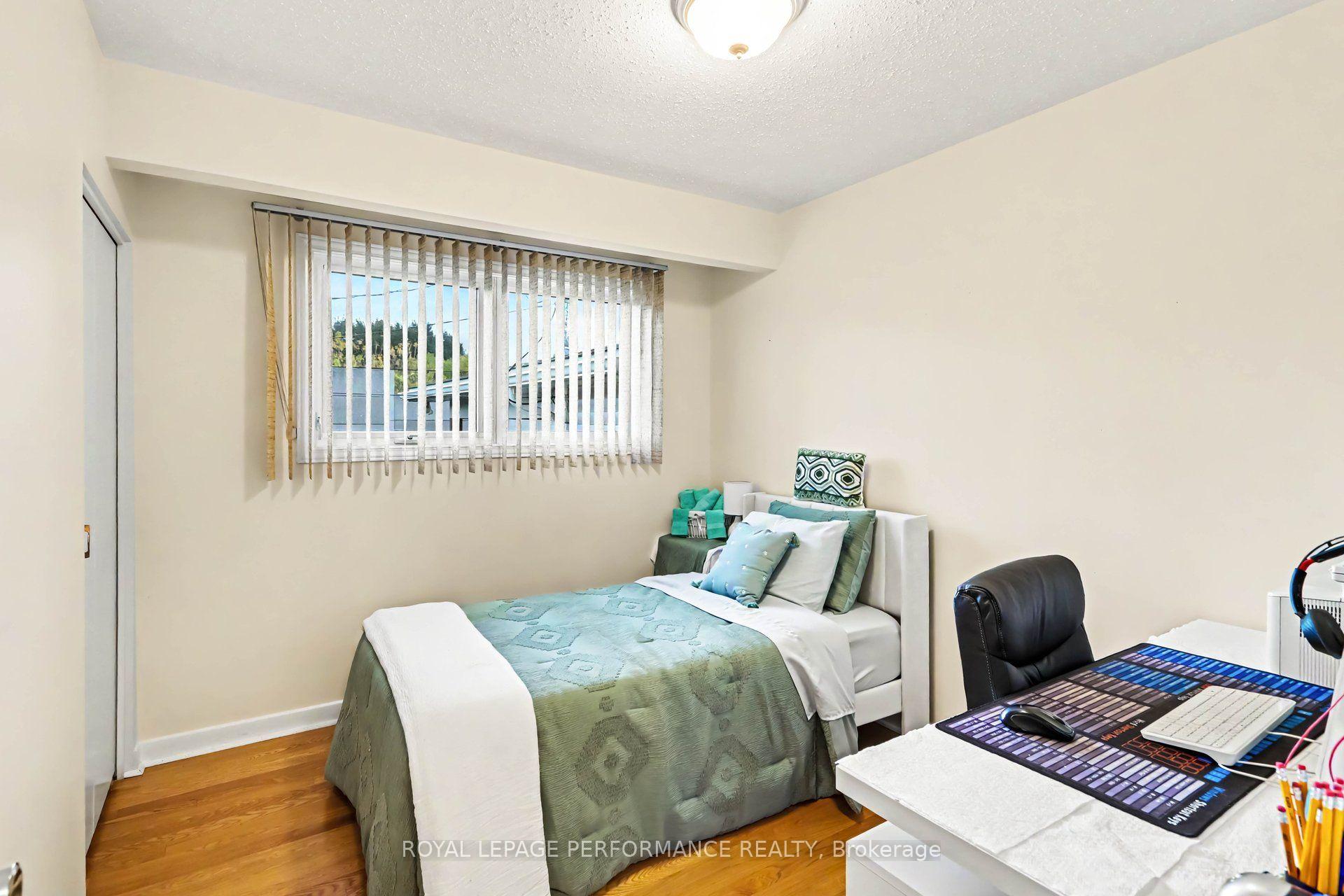 Photo 21 of 21 Pulford Crescent, Ottawa, Bayshore — HOMEH
