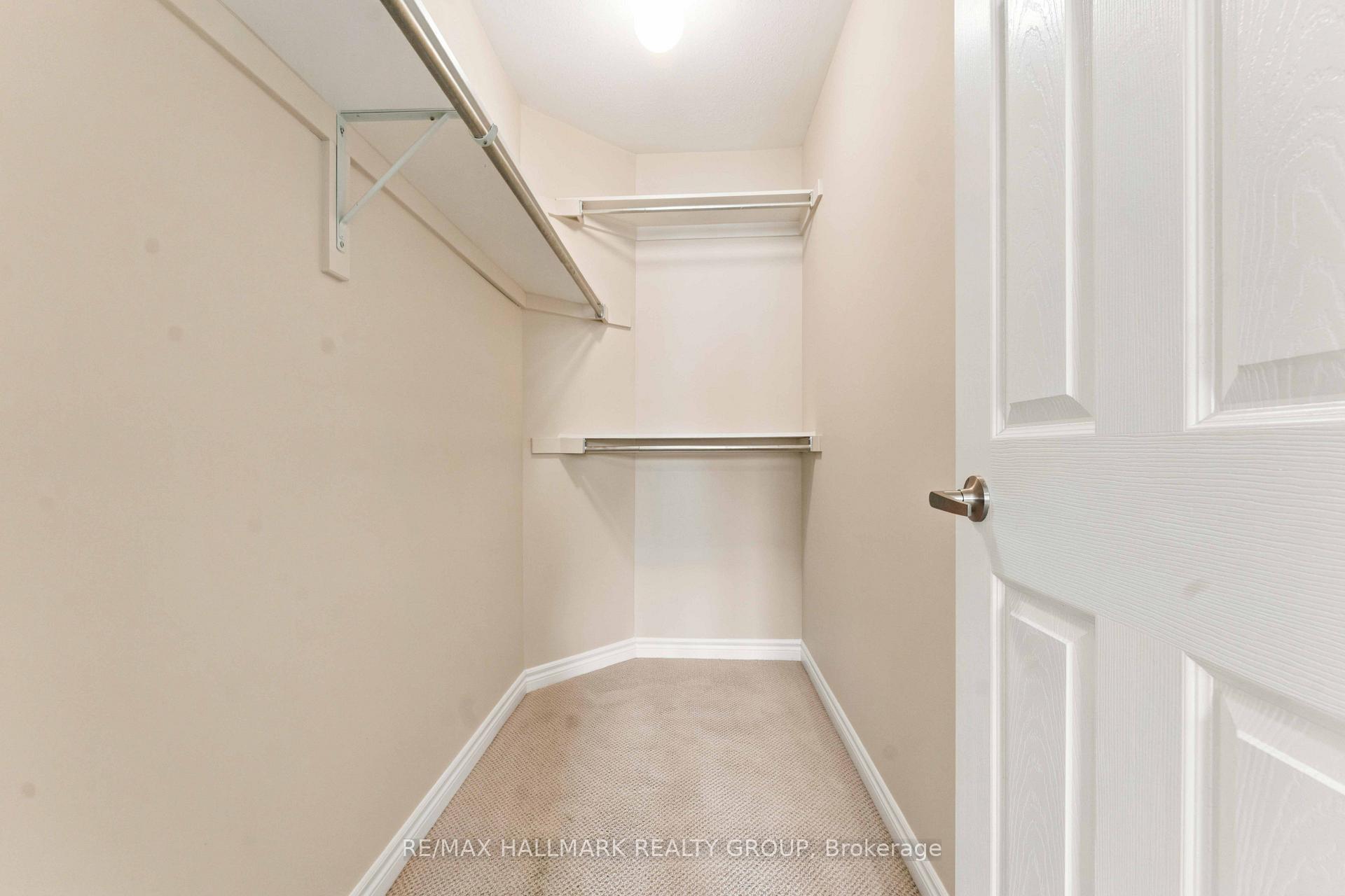 Photo 12 of 387 Sweet Grass Circle, Ottawa, Barrhaven - Half Moon Bay — HOMEH