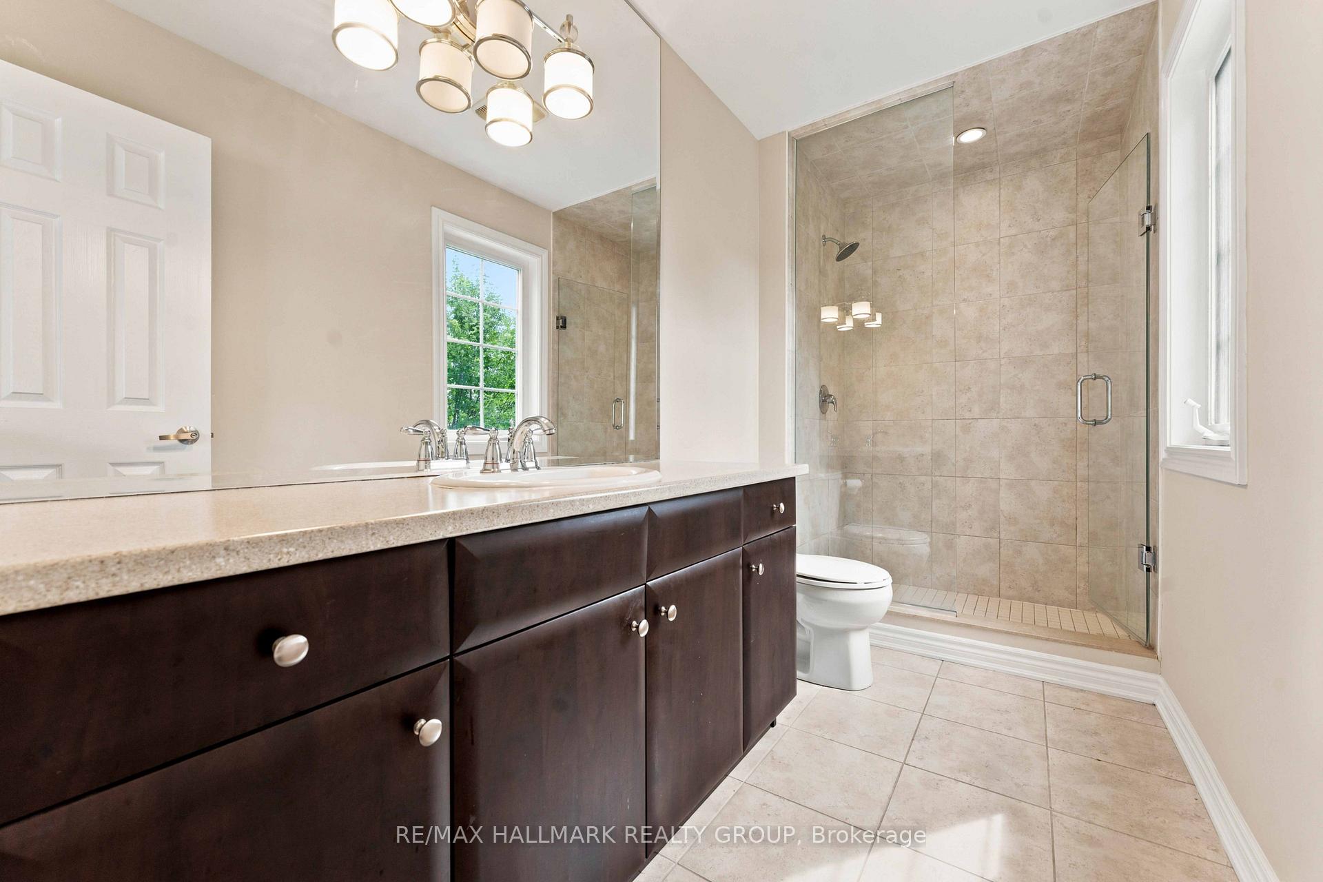 Photo 13 of 387 Sweet Grass Circle, Ottawa, Barrhaven - Half Moon Bay — HOMEH
