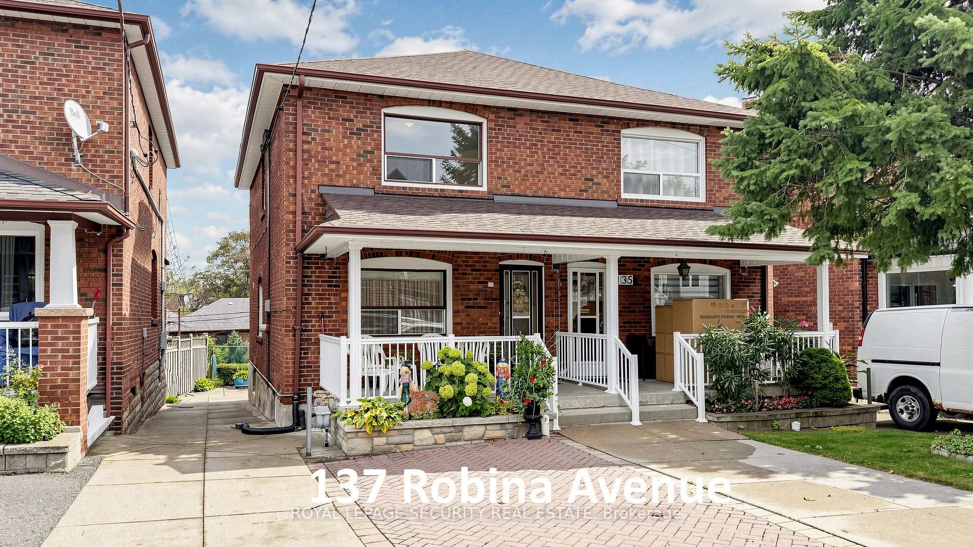 Photo 3 of 137 Robina Avenue, Toronto, Oakwood Village — HOMEH