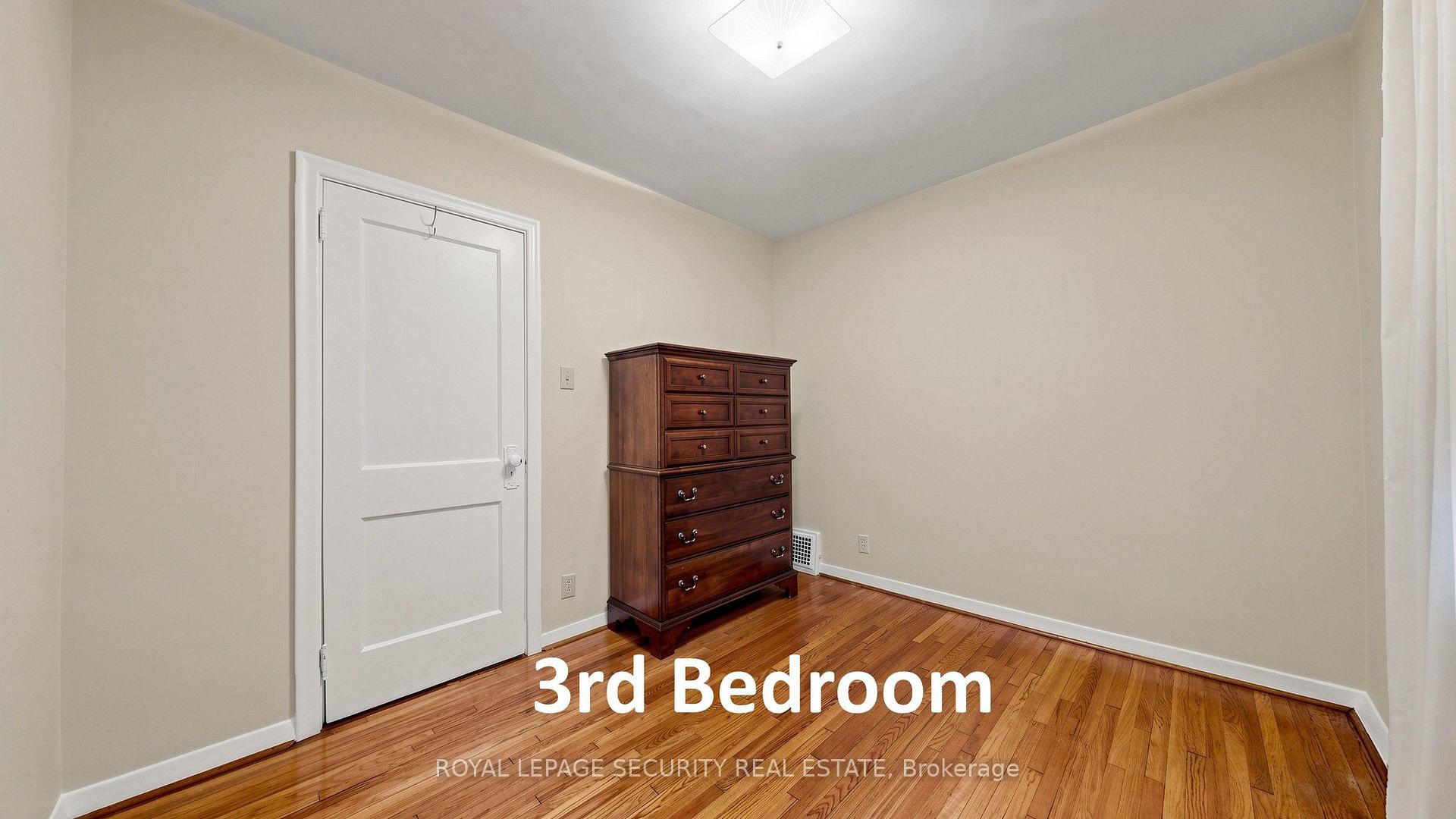 Photo 24 of 137 Robina Avenue, Toronto, Oakwood Village — HOMEH
