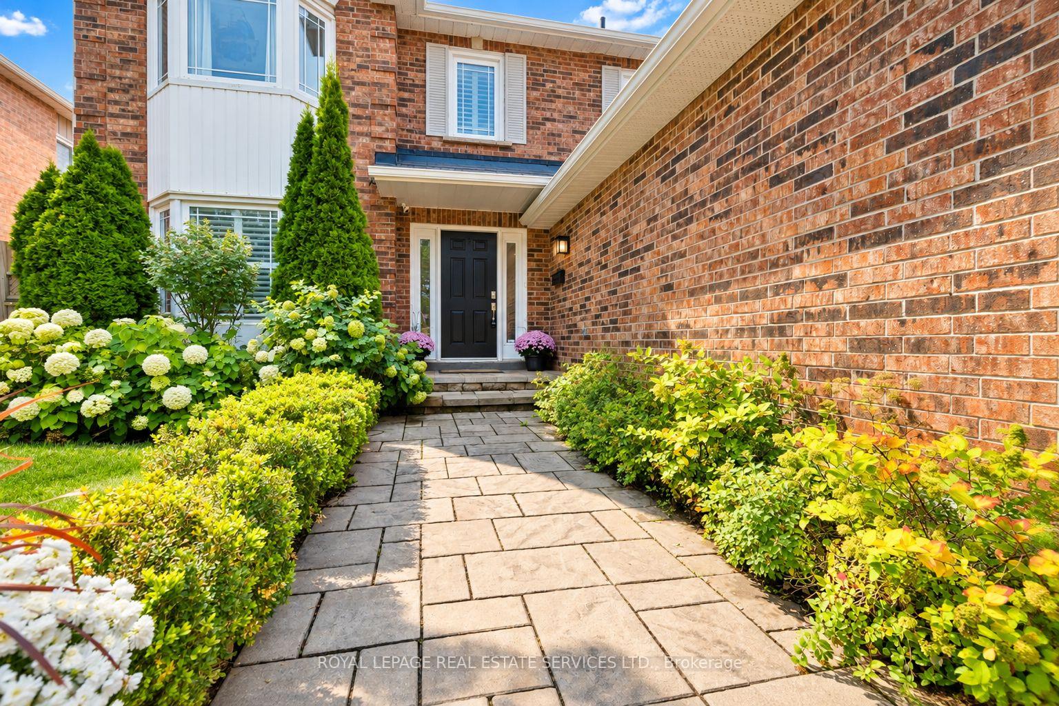 Photo 5 of 360 River Oaks Boulevard W, Oakville, River Oaks — HOMEH