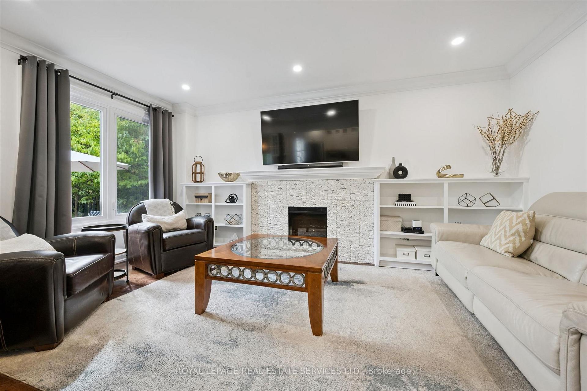 Photo 21 of 360 River Oaks Boulevard W, Oakville, River Oaks — HOMEH
