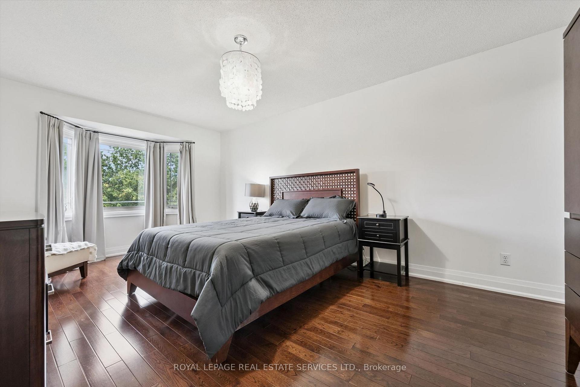 Photo 31 of 360 River Oaks Boulevard W, Oakville, River Oaks — HOMEH