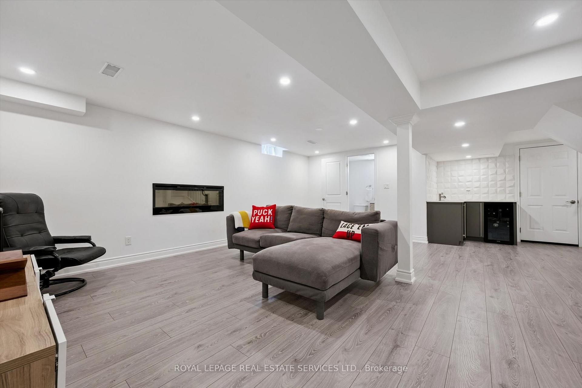 Photo 44 of 360 River Oaks Boulevard W, Oakville, River Oaks — HOMEH