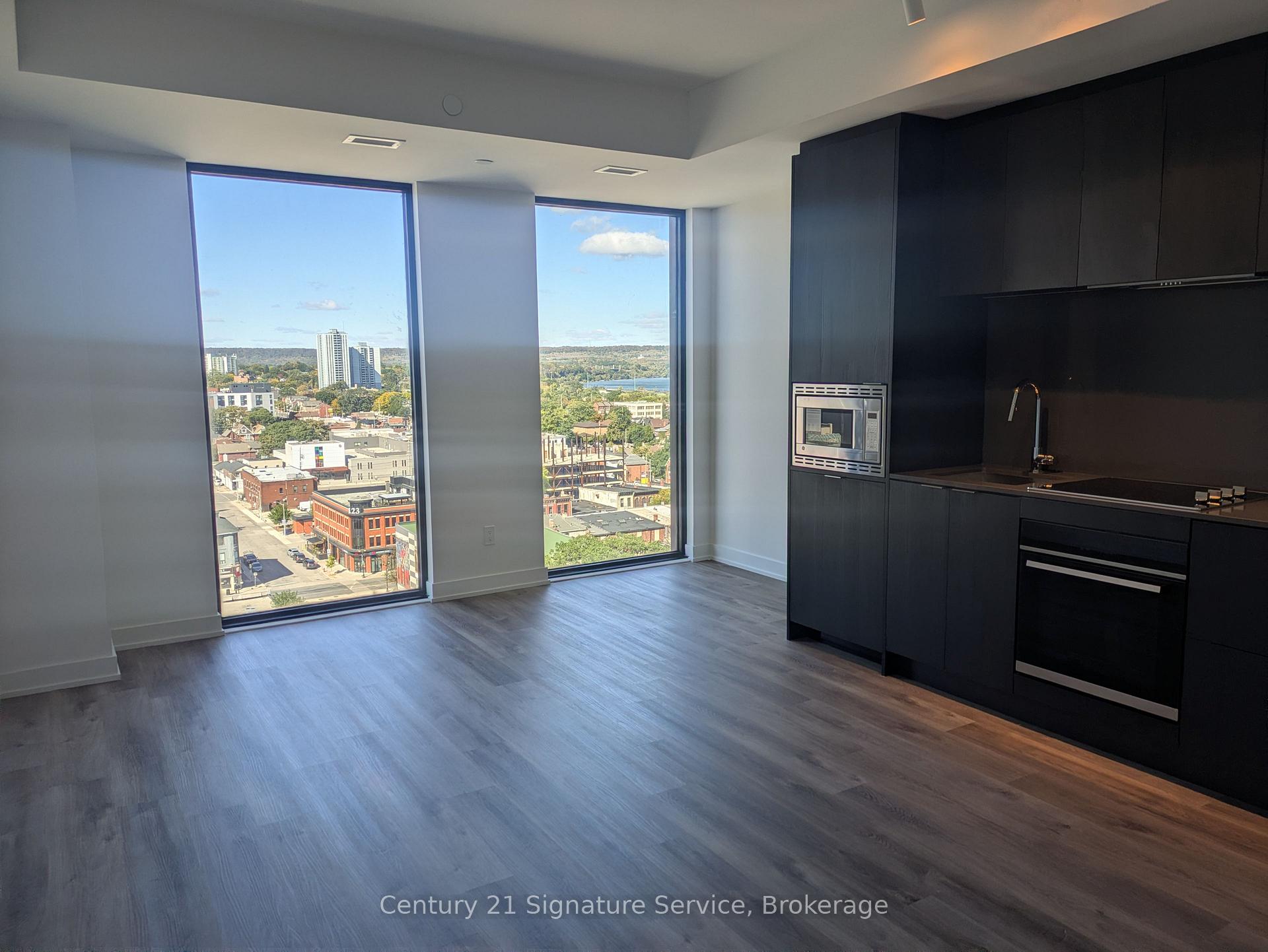 Photo 8 of Unit 1407, 91 John Street, Hamilton, Corktown — HOMEH