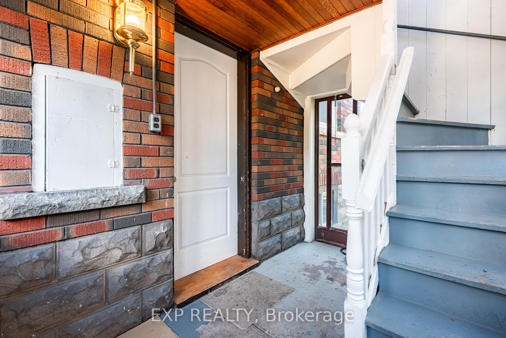 Photo 13 of 4613 Ryerson Crescent, Niagara Falls, Downtown — HOMEH
