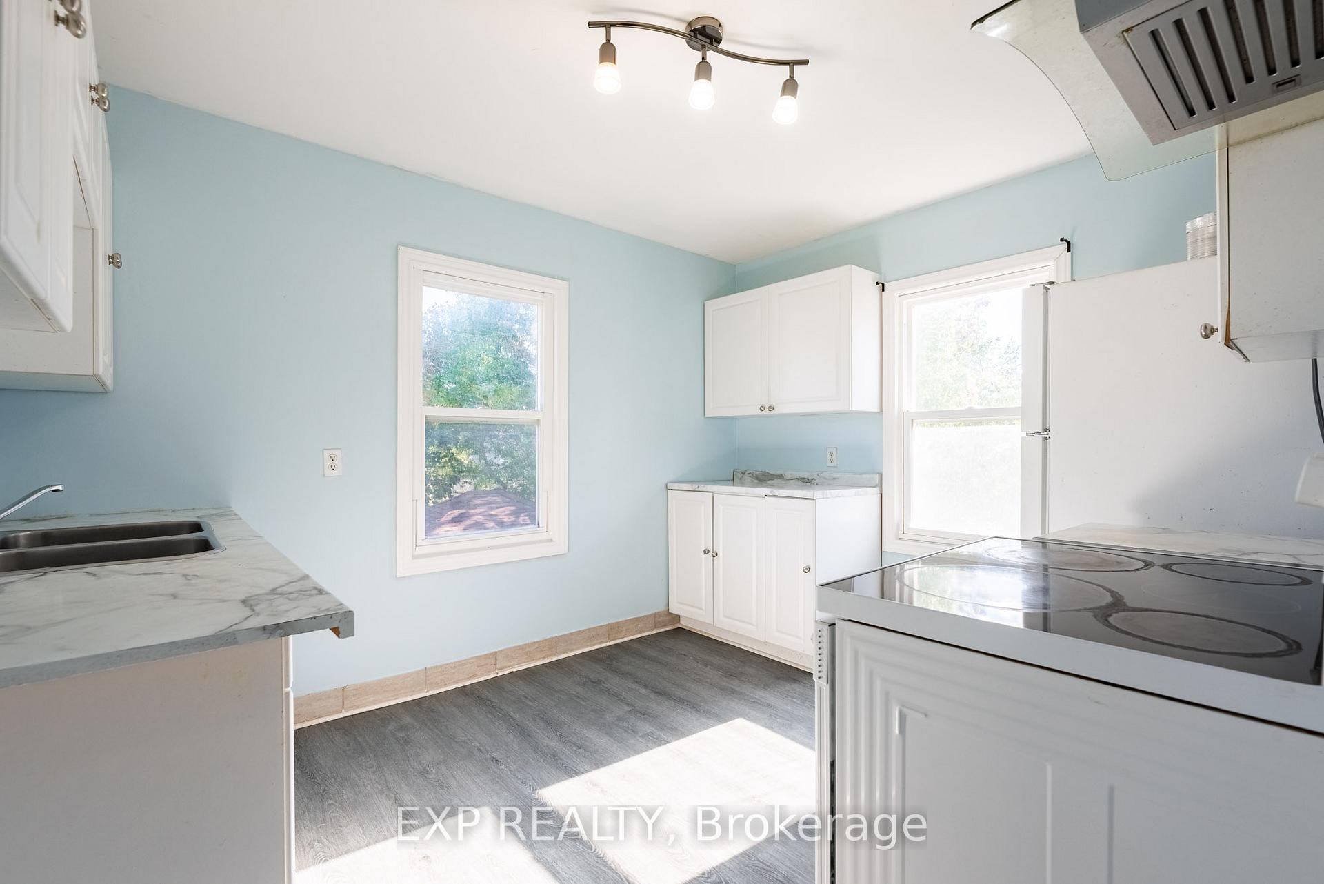 Photo 16 of 4613 Ryerson Crescent, Niagara Falls, Downtown — HOMEH