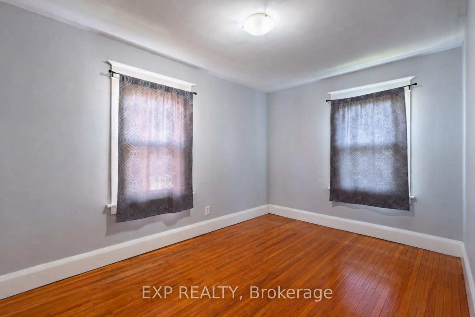 Photo 19 of 4613 Ryerson Crescent, Niagara Falls, Downtown — HOMEH