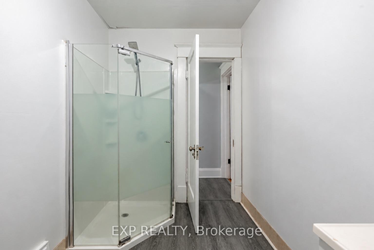 Photo 23 of 4613 Ryerson Crescent, Niagara Falls, Downtown — HOMEH