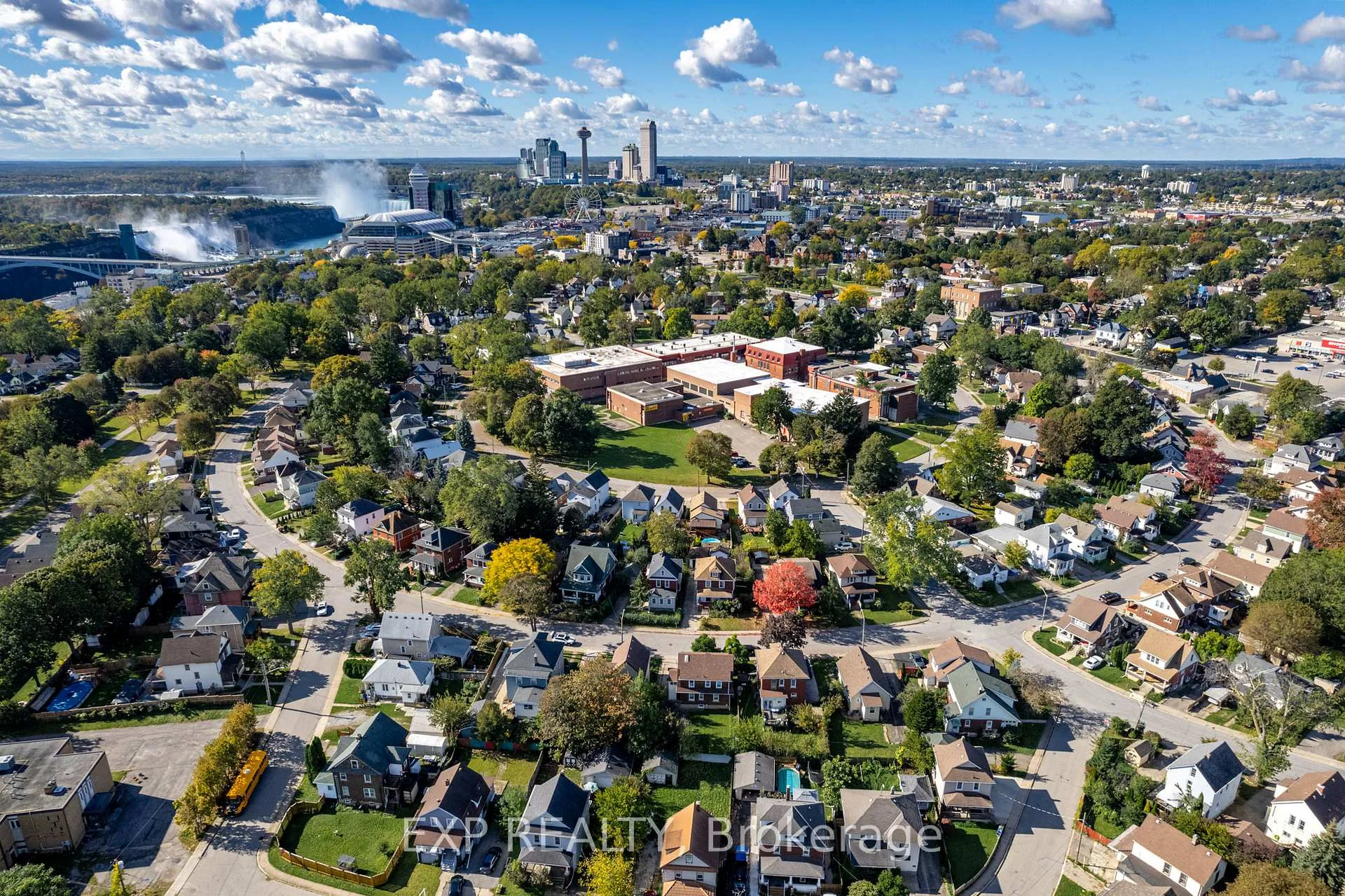 Photo 34 of 4613 Ryerson Crescent, Niagara Falls, Downtown — HOMEH