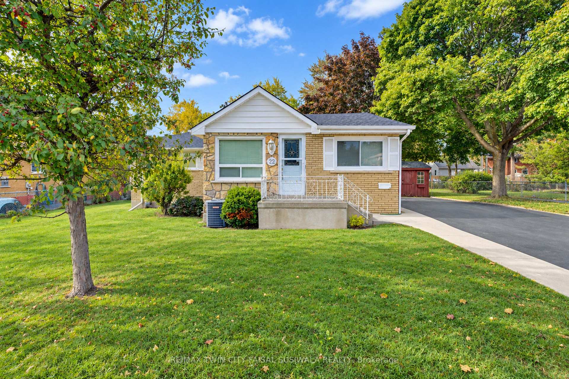 Photo 2 of 22 Pretoria Road, Cambridge, Elgin Park/Coronation — HOMEH