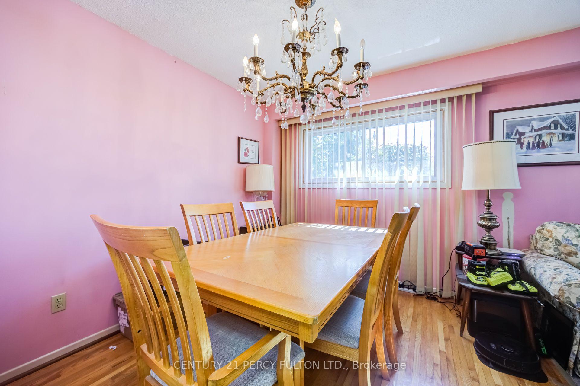 Photo 14 of 705 Edgewood Road, Pickering, Amberlea — HOMEH