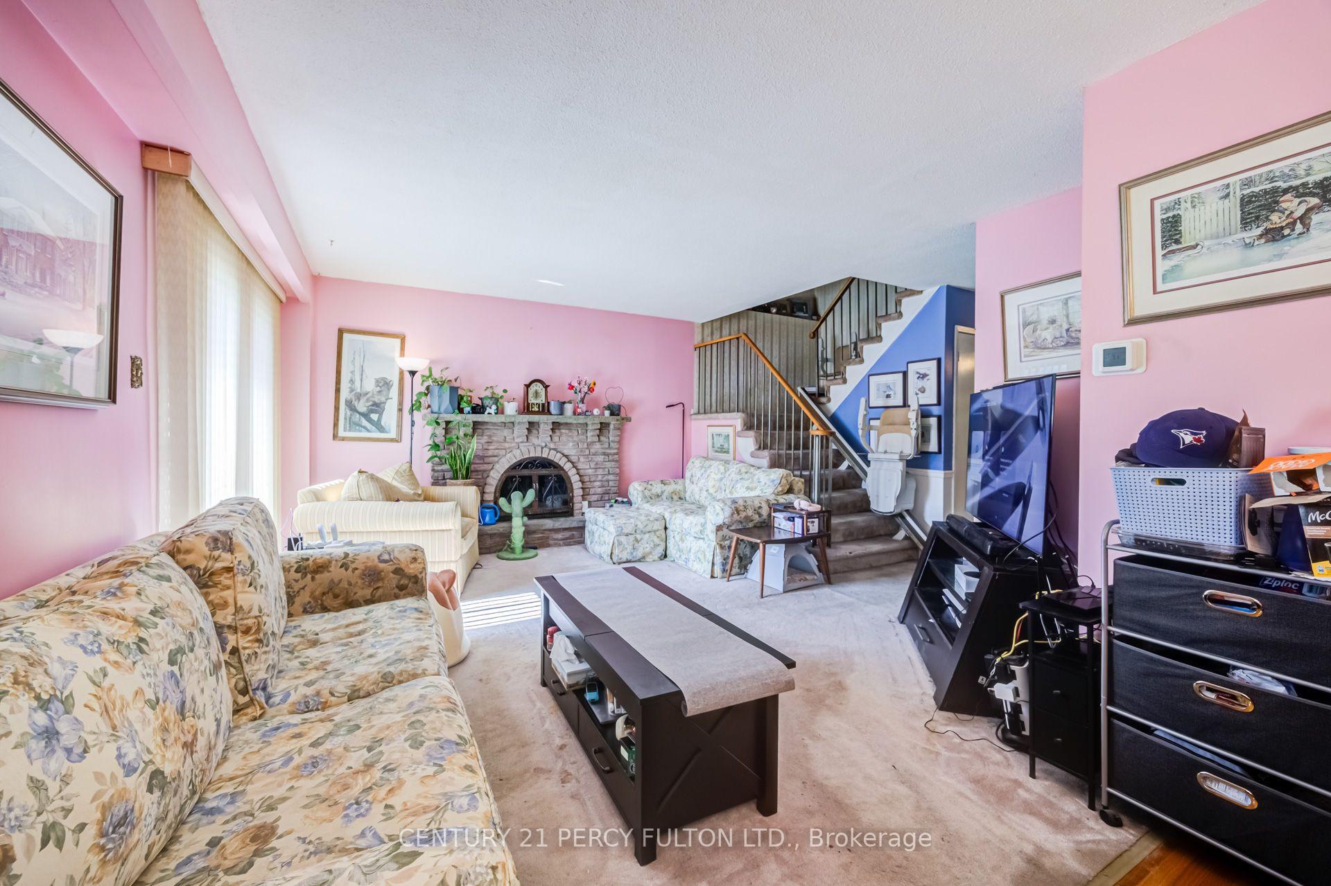 Photo 16 of 705 Edgewood Road, Pickering, Amberlea — HOMEH