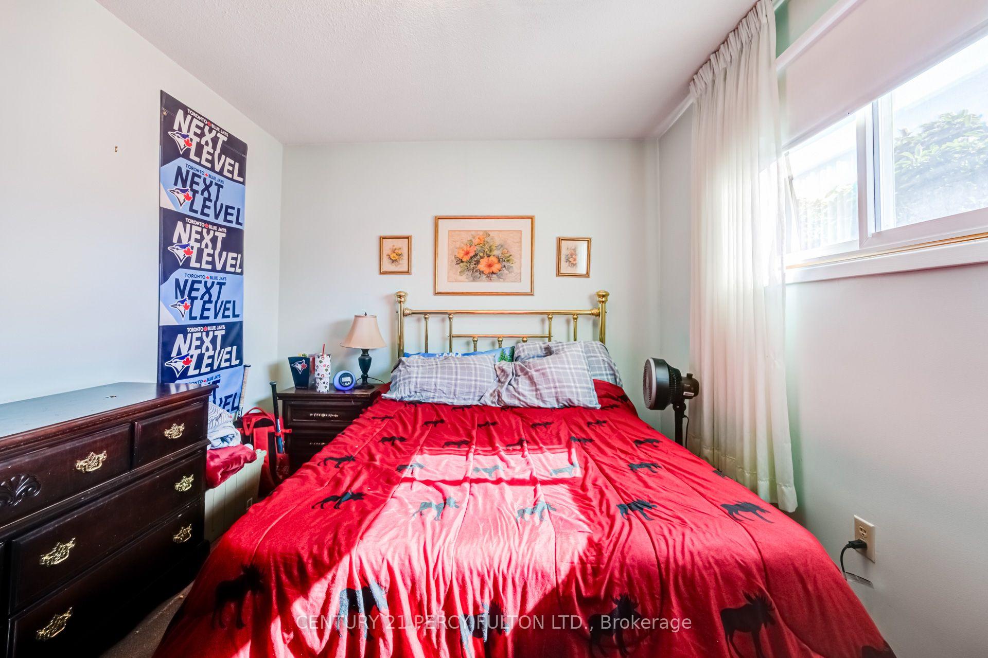 Photo 26 of 705 Edgewood Road, Pickering, Amberlea — HOMEH