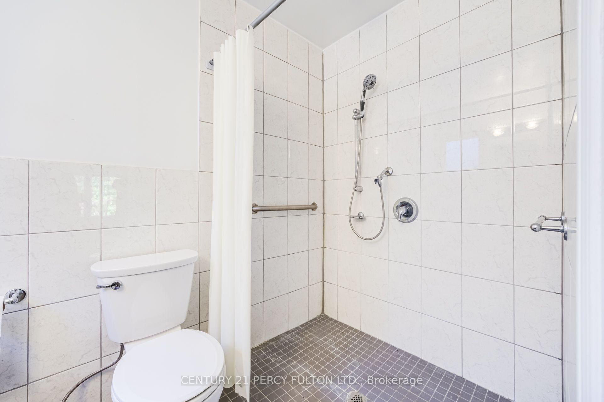Photo 32 of 705 Edgewood Road, Pickering, Amberlea — HOMEH