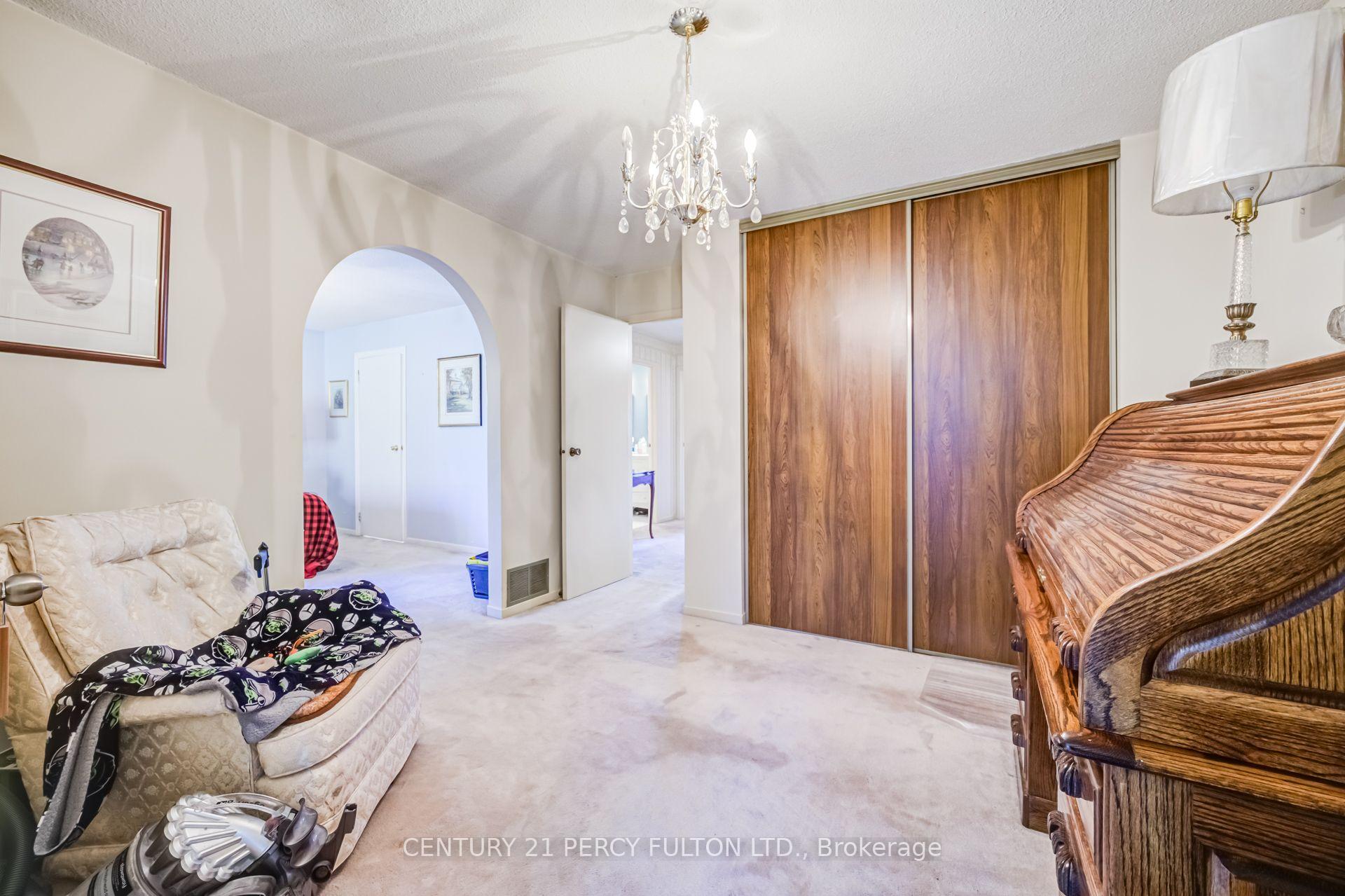 Photo 34 of 705 Edgewood Road, Pickering, Amberlea — HOMEH