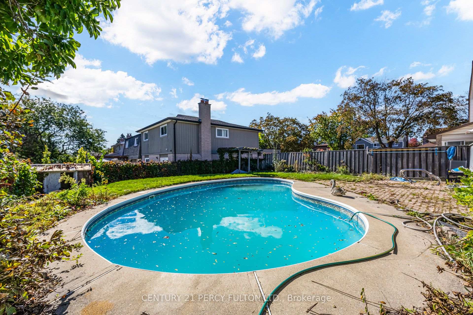 Photo 46 of 705 Edgewood Road, Pickering, Amberlea — HOMEH