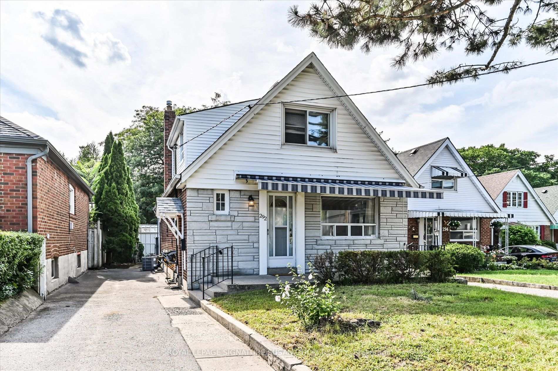 Photo 2 of 292 Glebemount Avenue, Toronto, East York — HOMEH