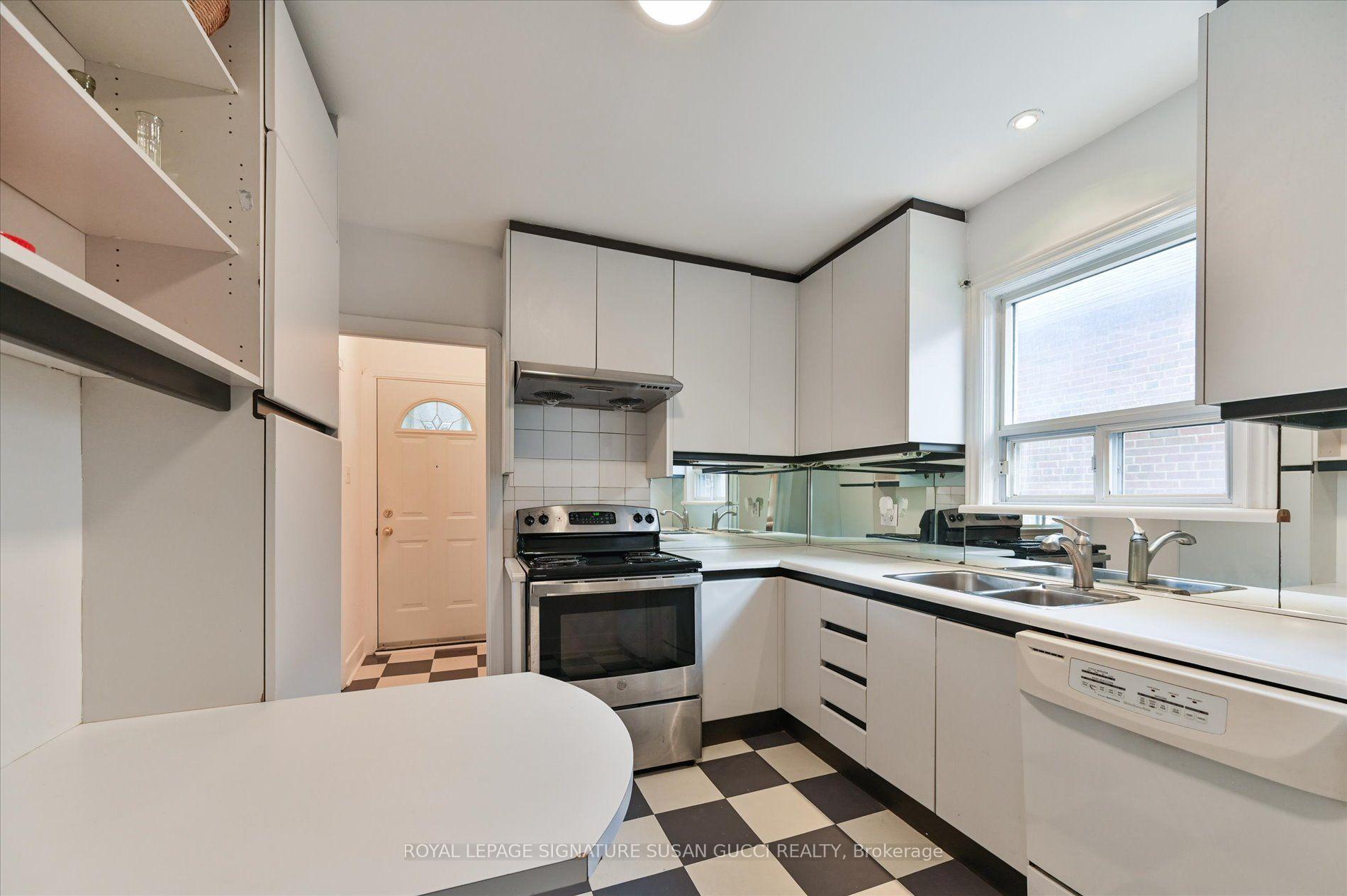 Photo 10 of 292 Glebemount Avenue, Toronto, East York — HOMEH