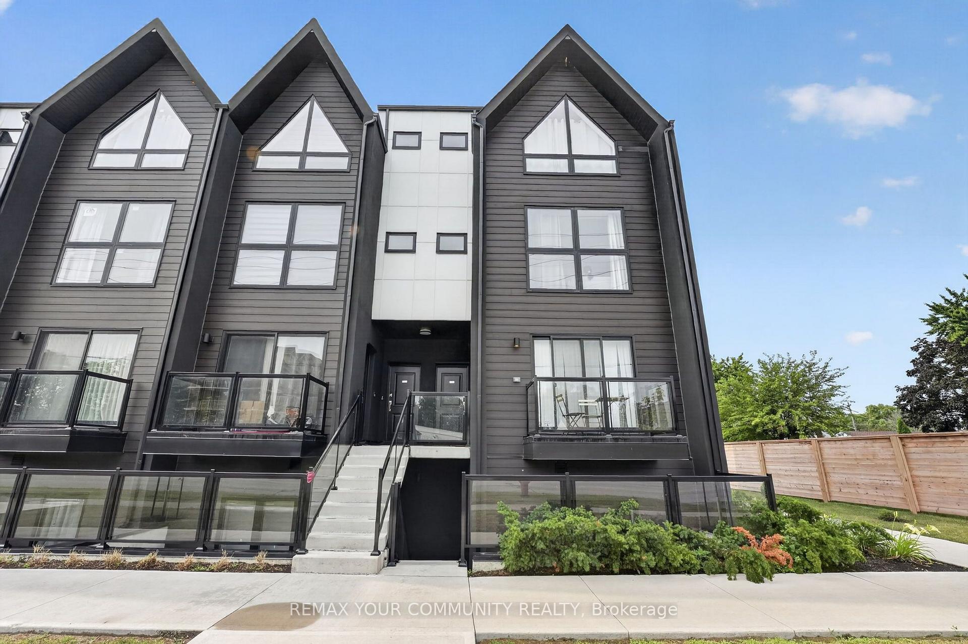 Photo 3 of Unit 106, 7277 Wilson Crescent, Niagara Falls, Oldfield — HOMEH