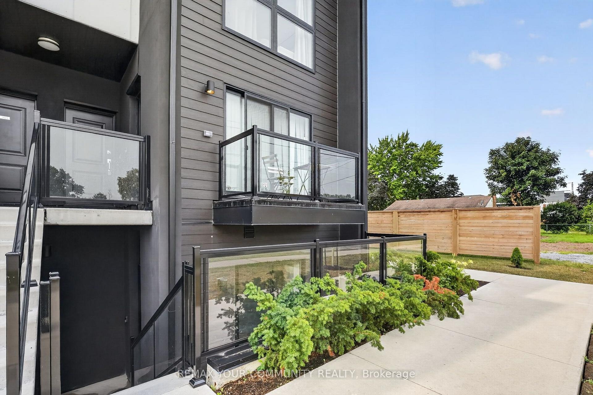 Photo 4 of Unit 106, 7277 Wilson Crescent, Niagara Falls, Oldfield — HOMEH