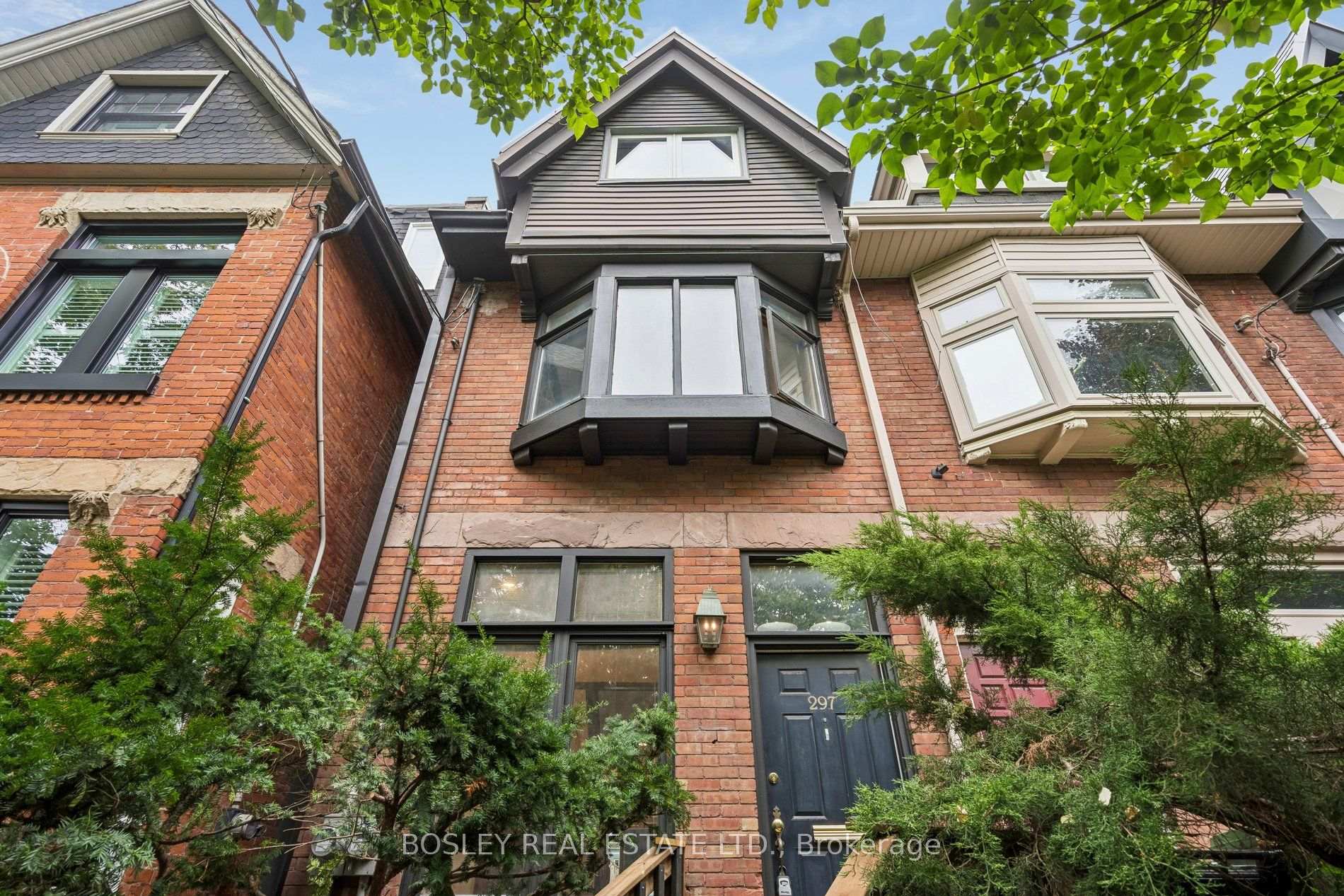 Photo of Unit Upper, 297 Sumach Street