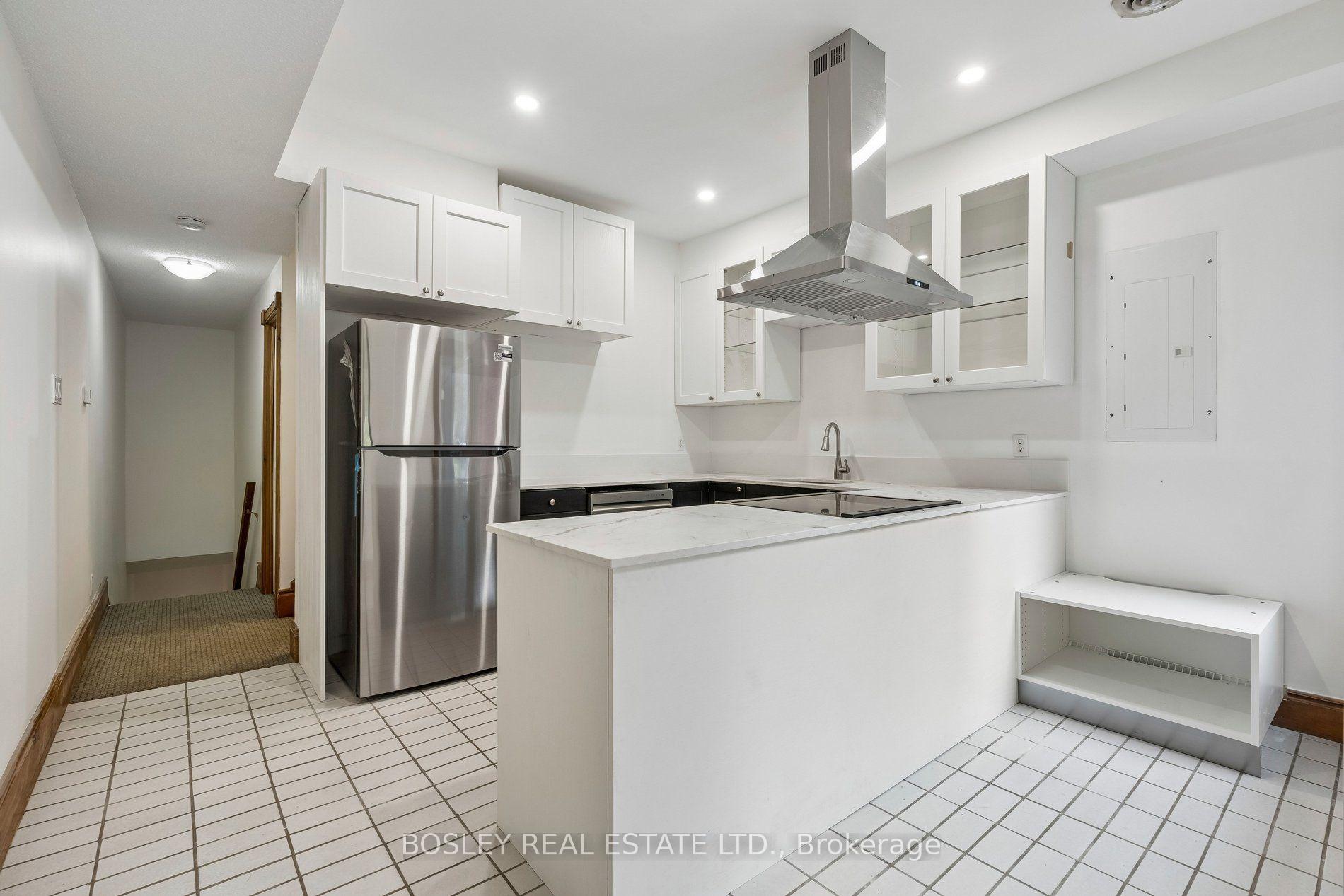 Photo 5 of Unit Upper, 297 Sumach Street, Toronto, Cabbagetown-South St. James Town — HOMEH