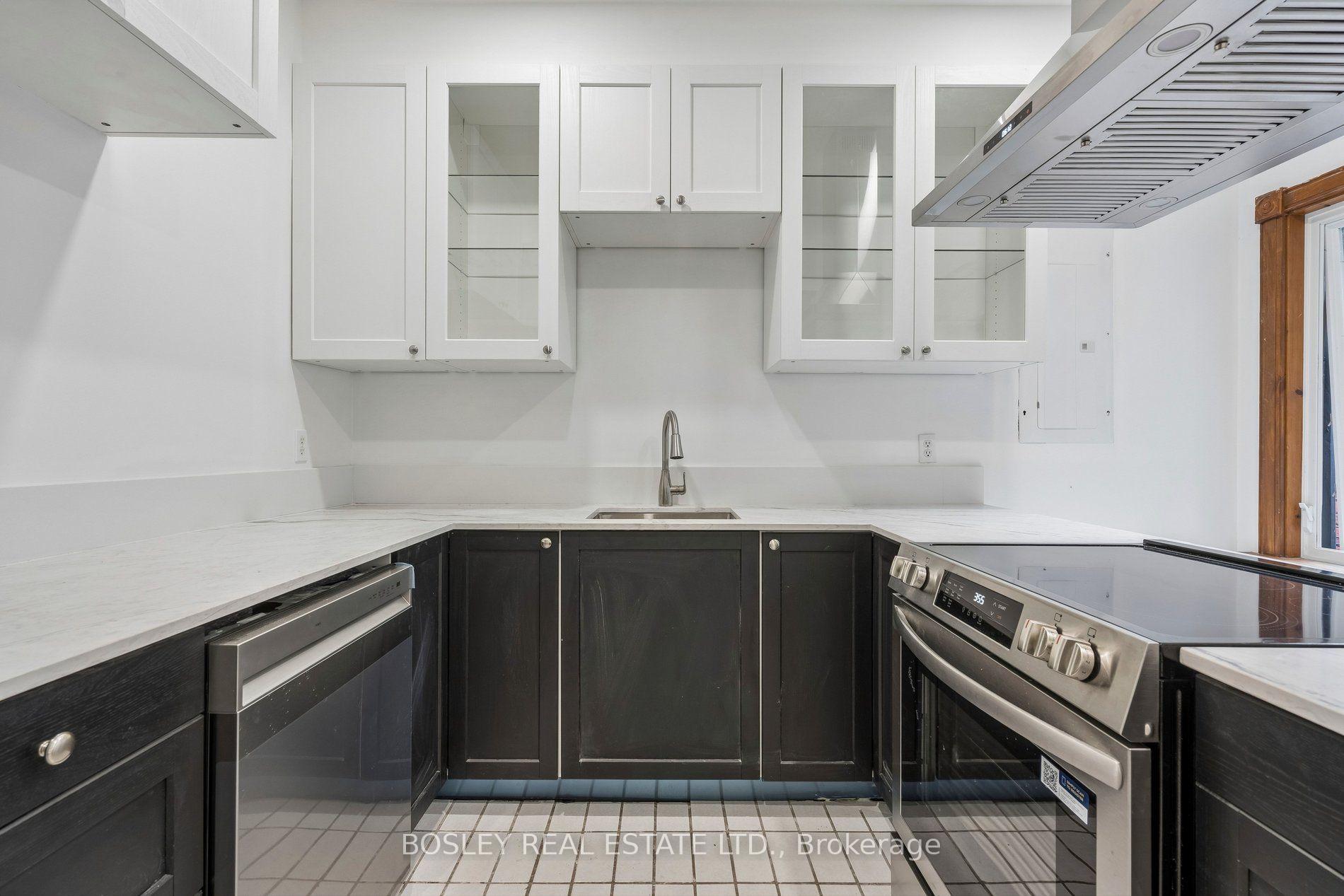 Photo 8 of Unit Upper, 297 Sumach Street, Toronto, Cabbagetown-South St. James Town — HOMEH