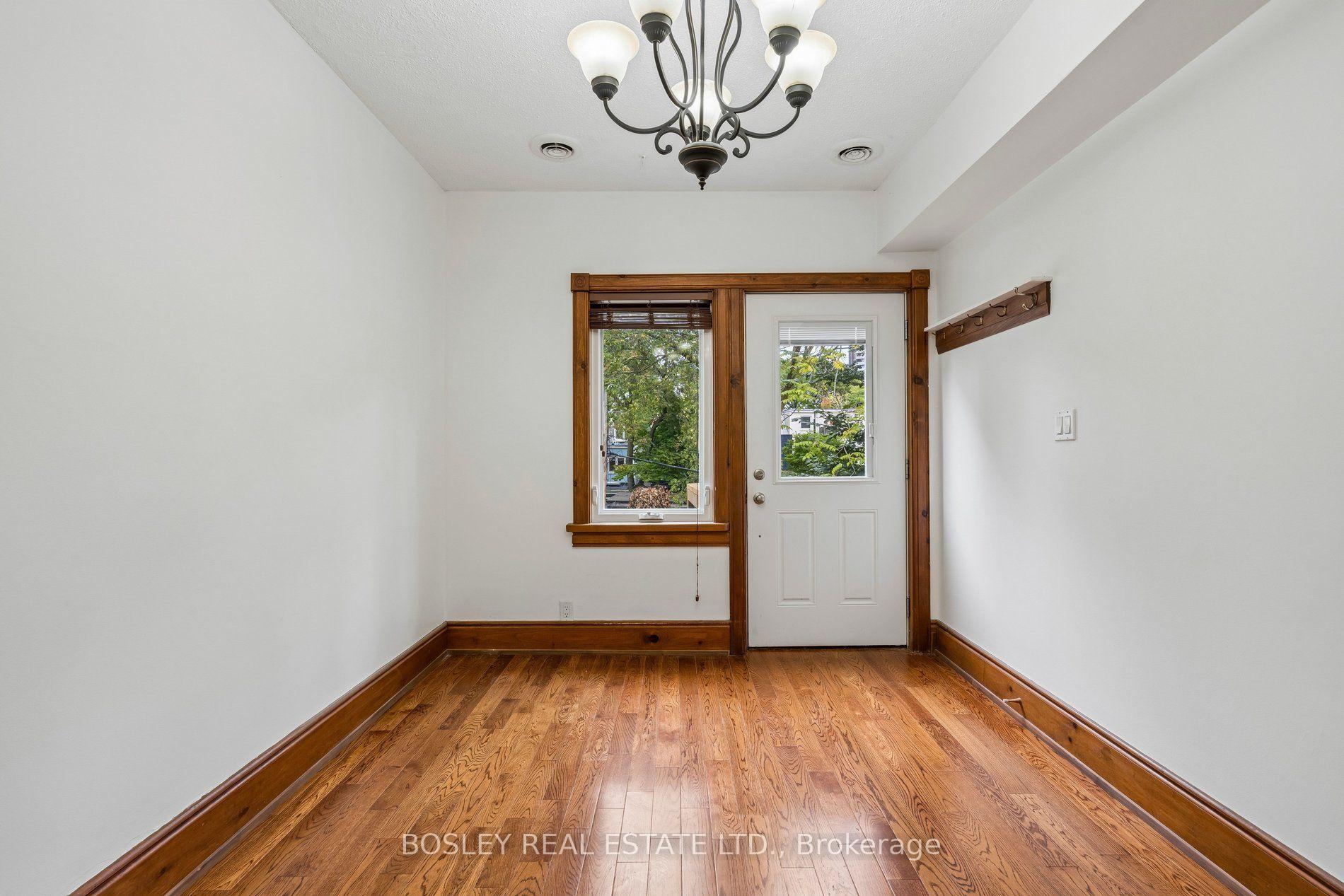 Photo 11 of Unit Upper, 297 Sumach Street, Toronto, Cabbagetown-South St. James Town — HOMEH