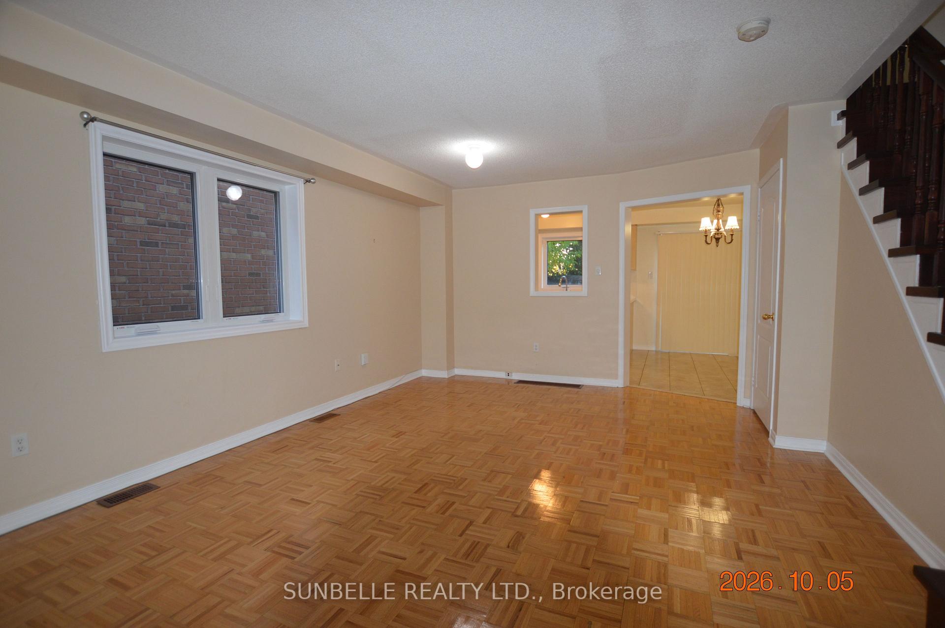 Photo 10 of 5709 Volpe Avenue, Mississauga, East Credit — HOMEH