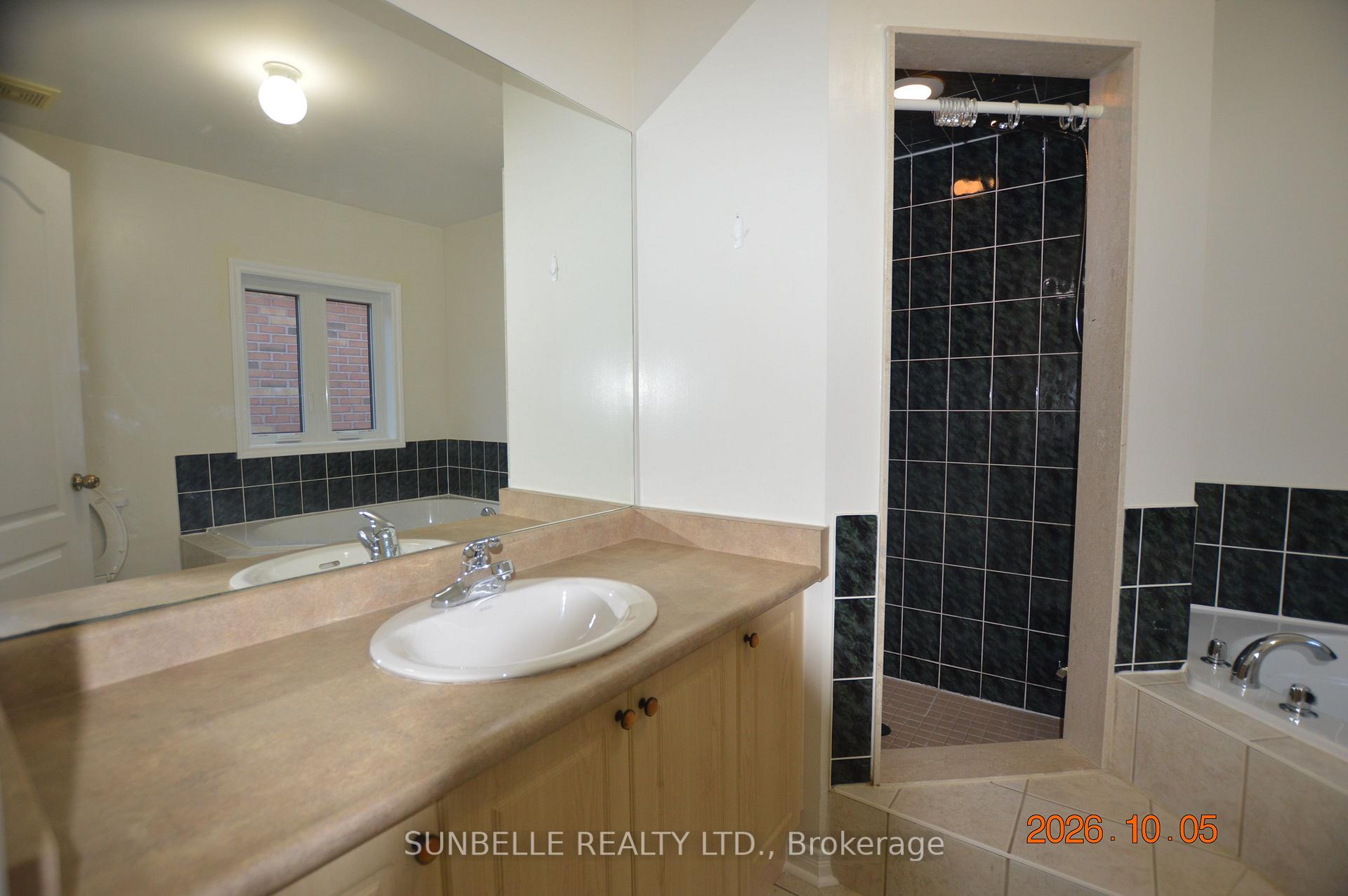 Photo 18 of 5709 Volpe Avenue, Mississauga, East Credit — HOMEH