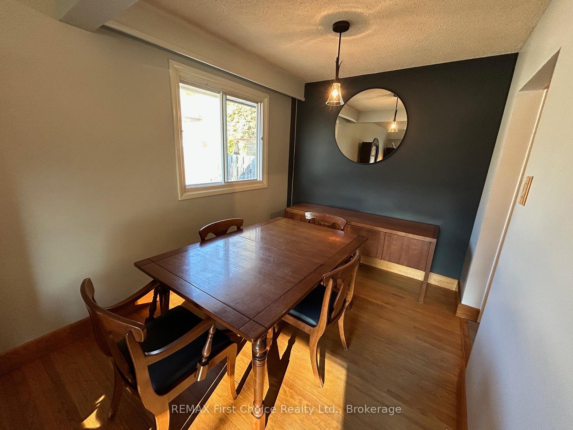 Photo 10 of 176 Crescent Avenue, Thunder Bay, Grandview — HOMEH