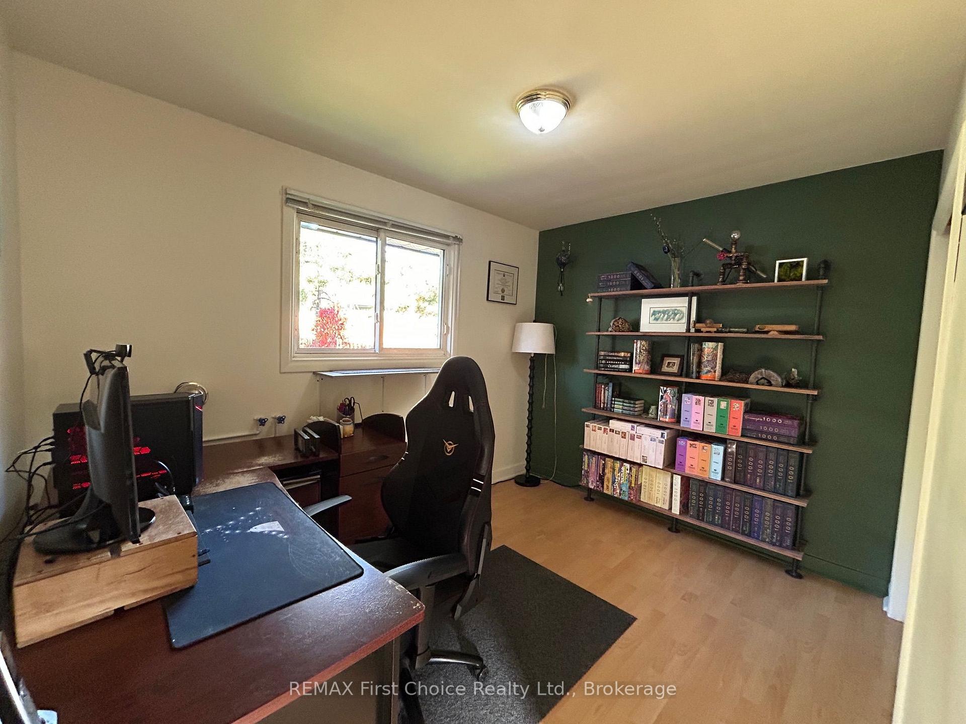 Photo 13 of 176 Crescent Avenue, Thunder Bay, Grandview — HOMEH