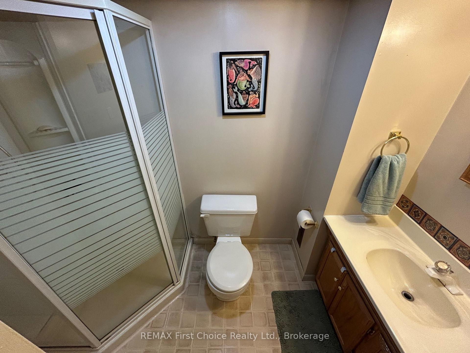 Photo 22 of 176 Crescent Avenue, Thunder Bay, Grandview — HOMEH