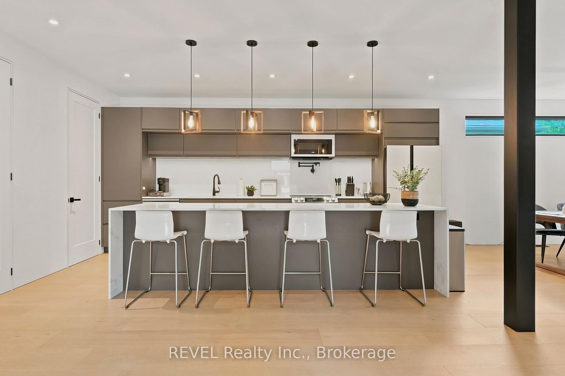Photo 8 of 81 Mackenzie King Avenue, St. Catharines, Secord Woods — HOMEH