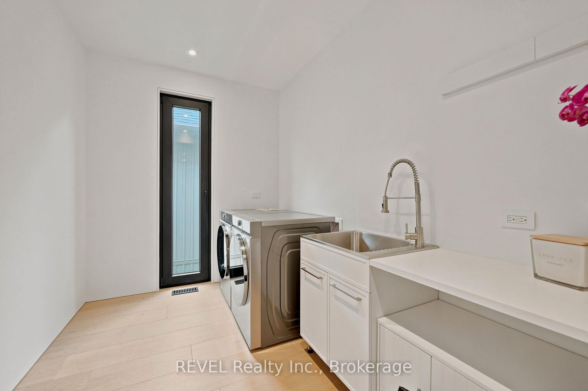 Photo 10 of 81 Mackenzie King Avenue, St. Catharines, Secord Woods — HOMEH