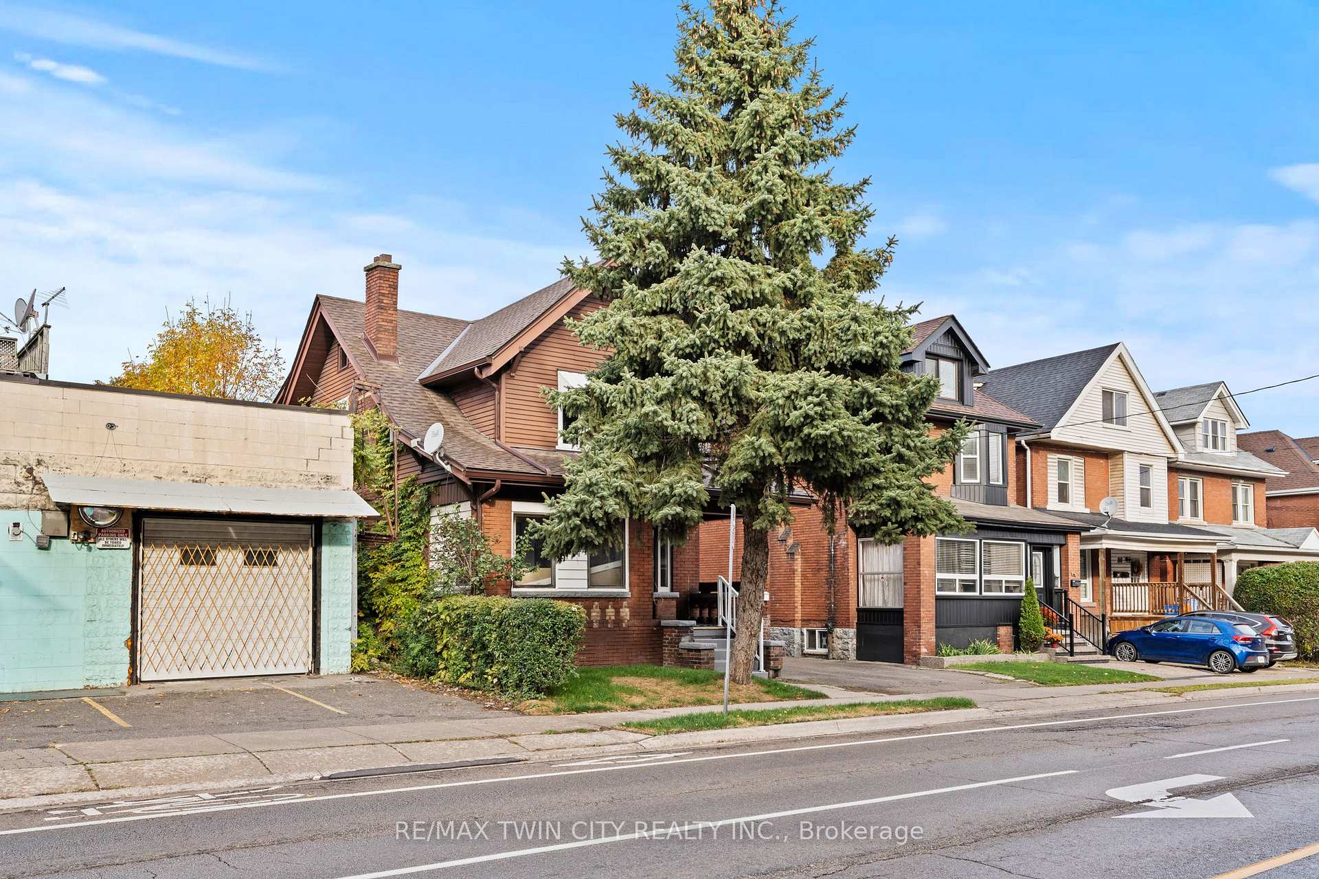 Photo 4 of 88 Gage Avenue S, Hamilton, Stipley — HOMEH
