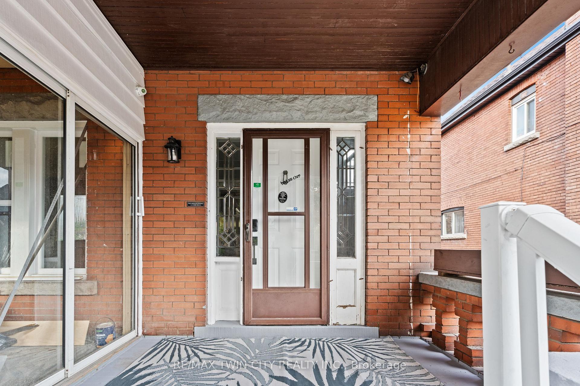 Photo 5 of 88 Gage Avenue S, Hamilton, Stipley — HOMEH