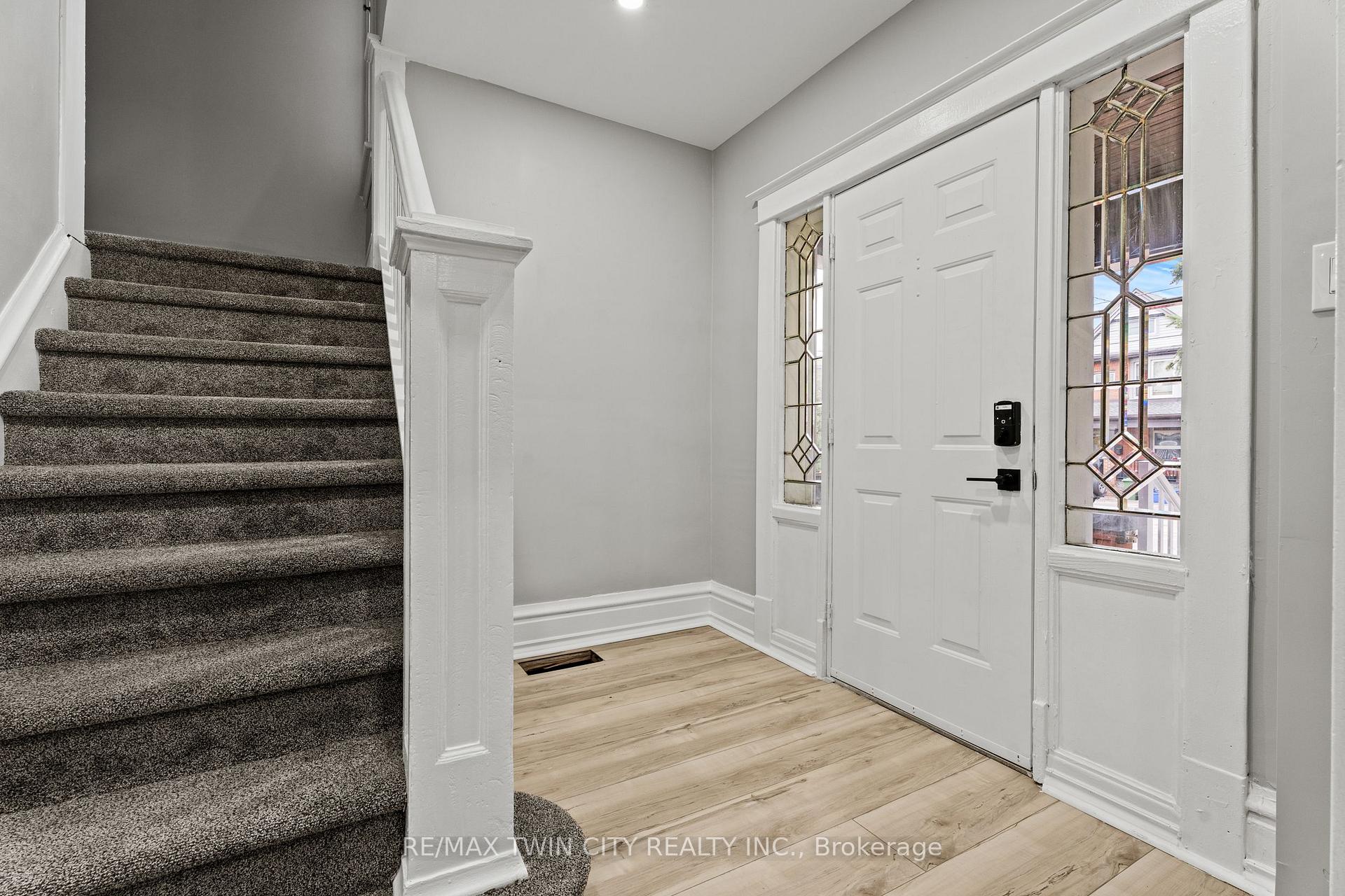 Photo 6 of 88 Gage Avenue S, Hamilton, Stipley — HOMEH