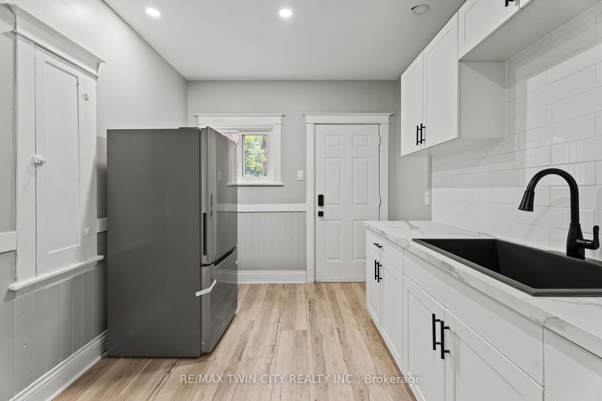 Photo 14 of 88 Gage Avenue S, Hamilton, Stipley — HOMEH